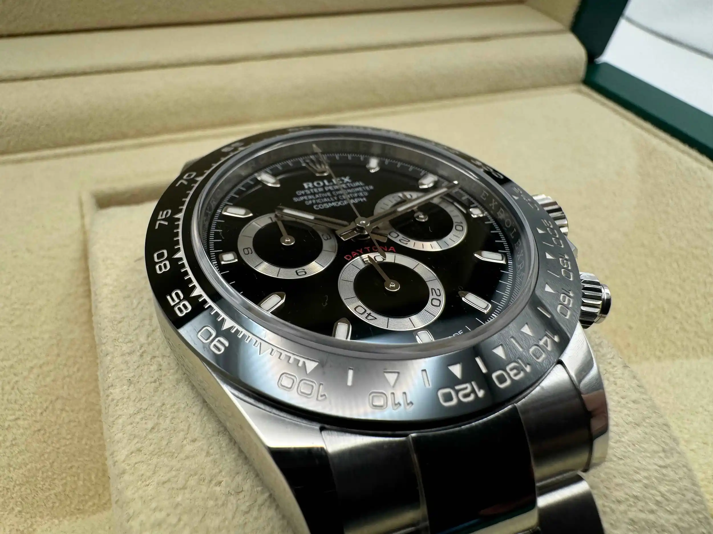 Rolex Daytona 40mm | Zwart Wijzerplaat & Zwarte Keramische Cerachrom Lunette | Oystersteel | 126500LN - Image 12