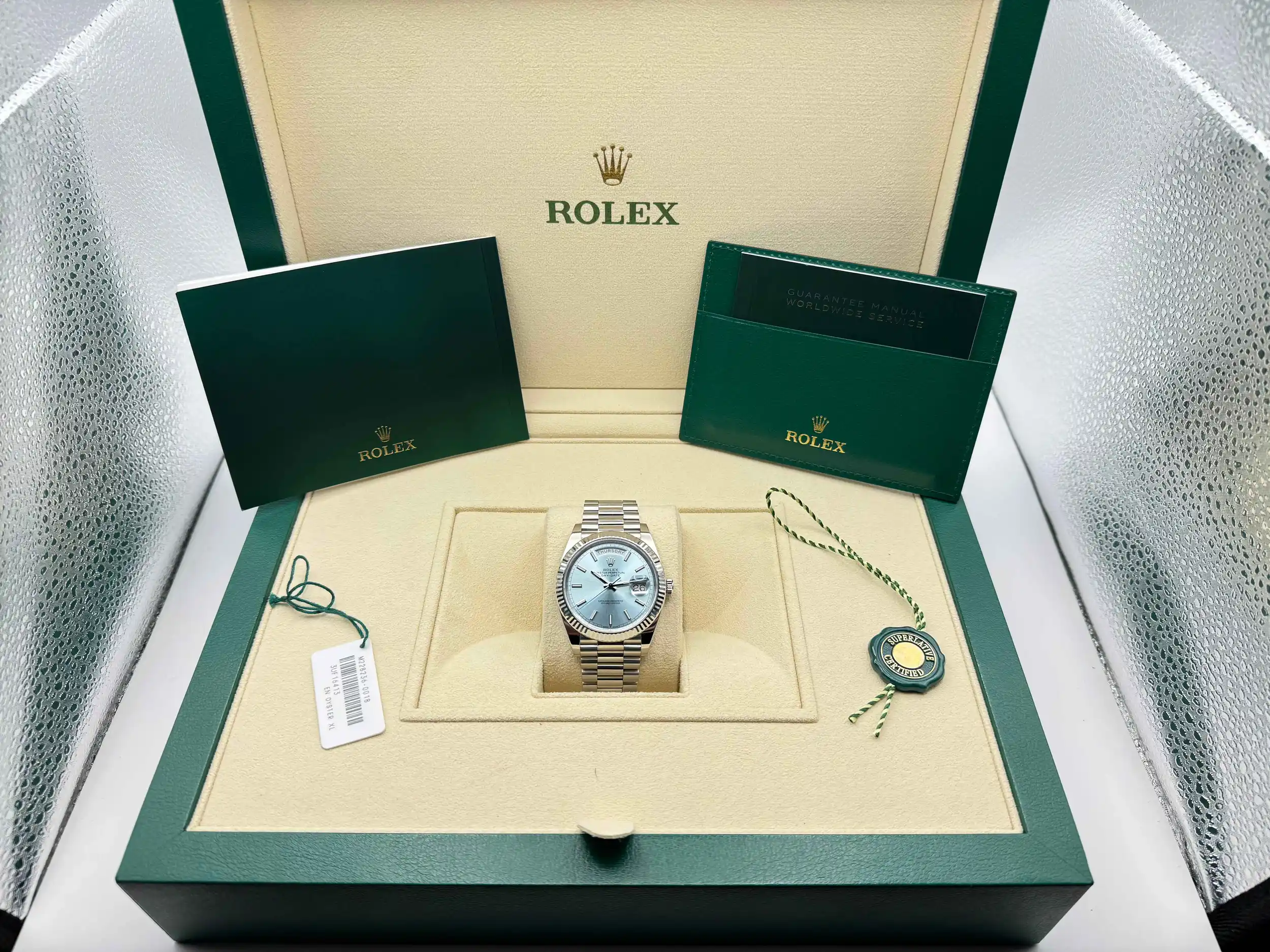 Rolex Daydate 40 | Platinum “ICE” Blauw 950 Platina Wijzerplaat | President-armband (Massief Platina) | 228236 - Image 2
