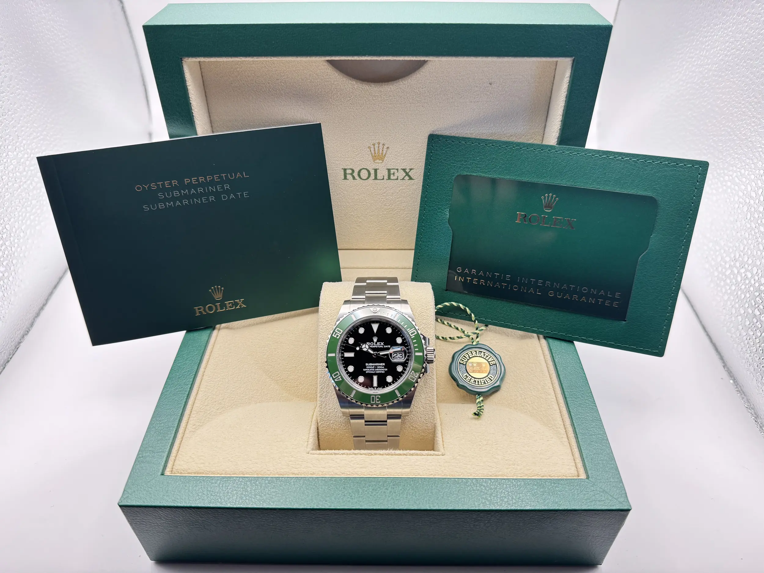 Rolex Submariner Starbucks 41mm | Groene Cerachrom Bezel & Zwarte Wijzerplaat | Oystersteel | 126610LV - Image 2