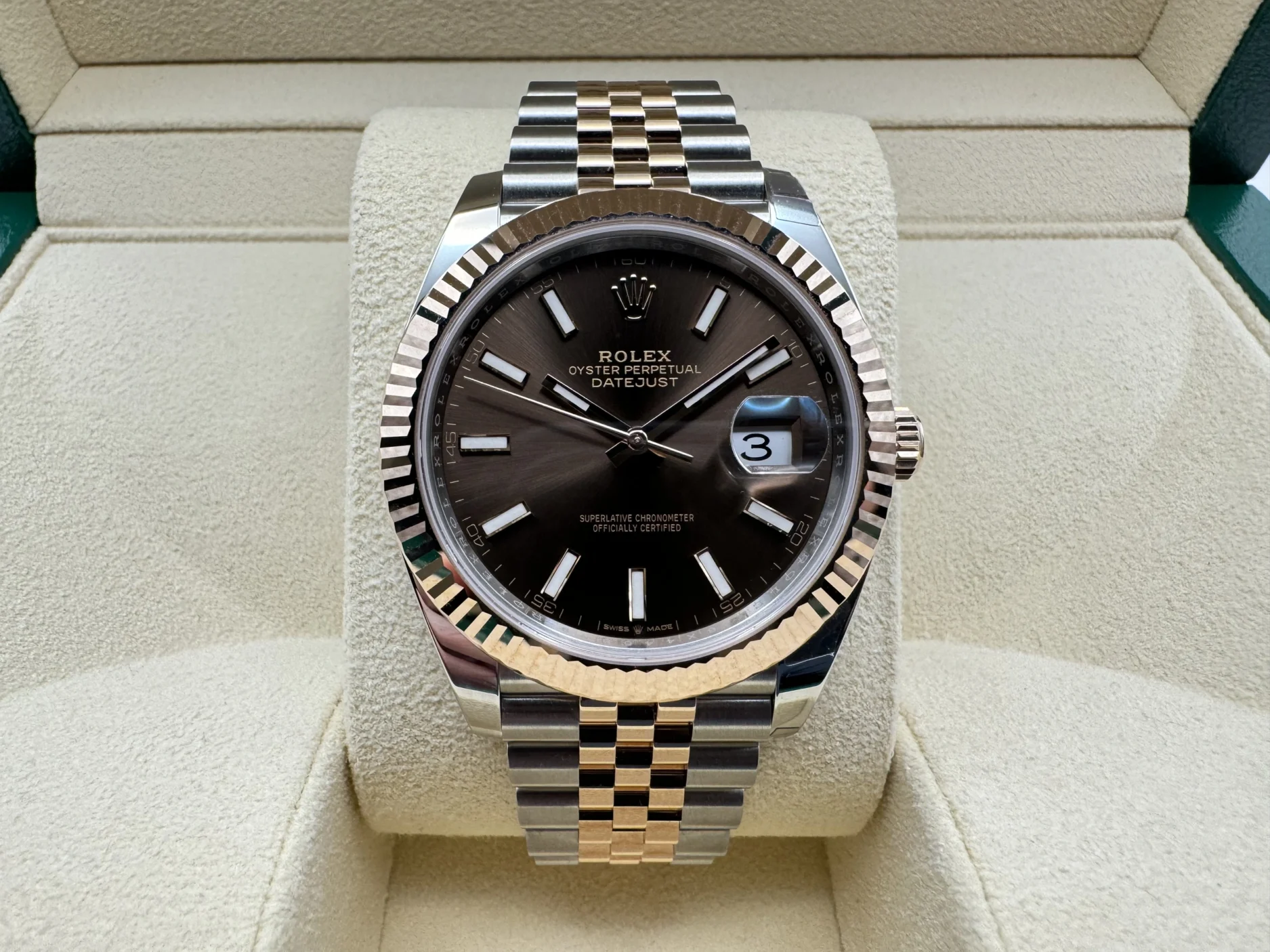 Rolex Datejust 41mm | Chocoladebruine Wijzerplaat & 18K Everose Goud Gekartelde Bezel | Jubilee | 126331