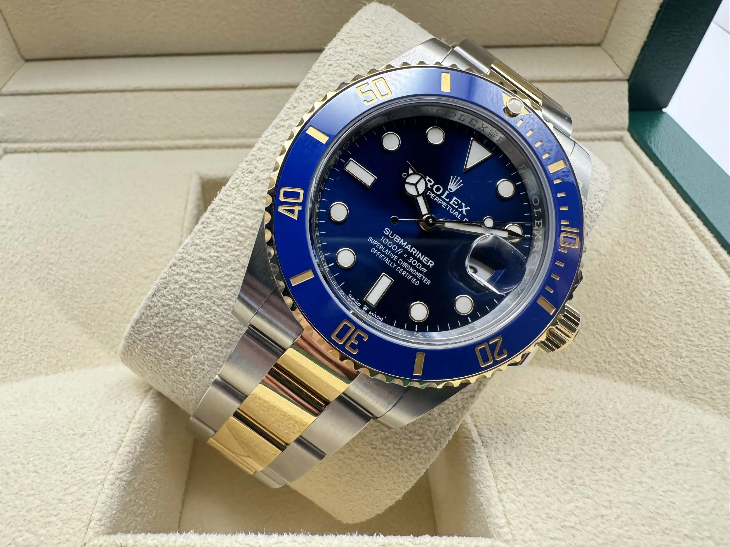 Rolex Submariner 41mm | “Bluesy” | 18K Geelgoud Lunette Met Blauwe Cerachrom Bezel | Oystersteel | 126613LB - Image 5