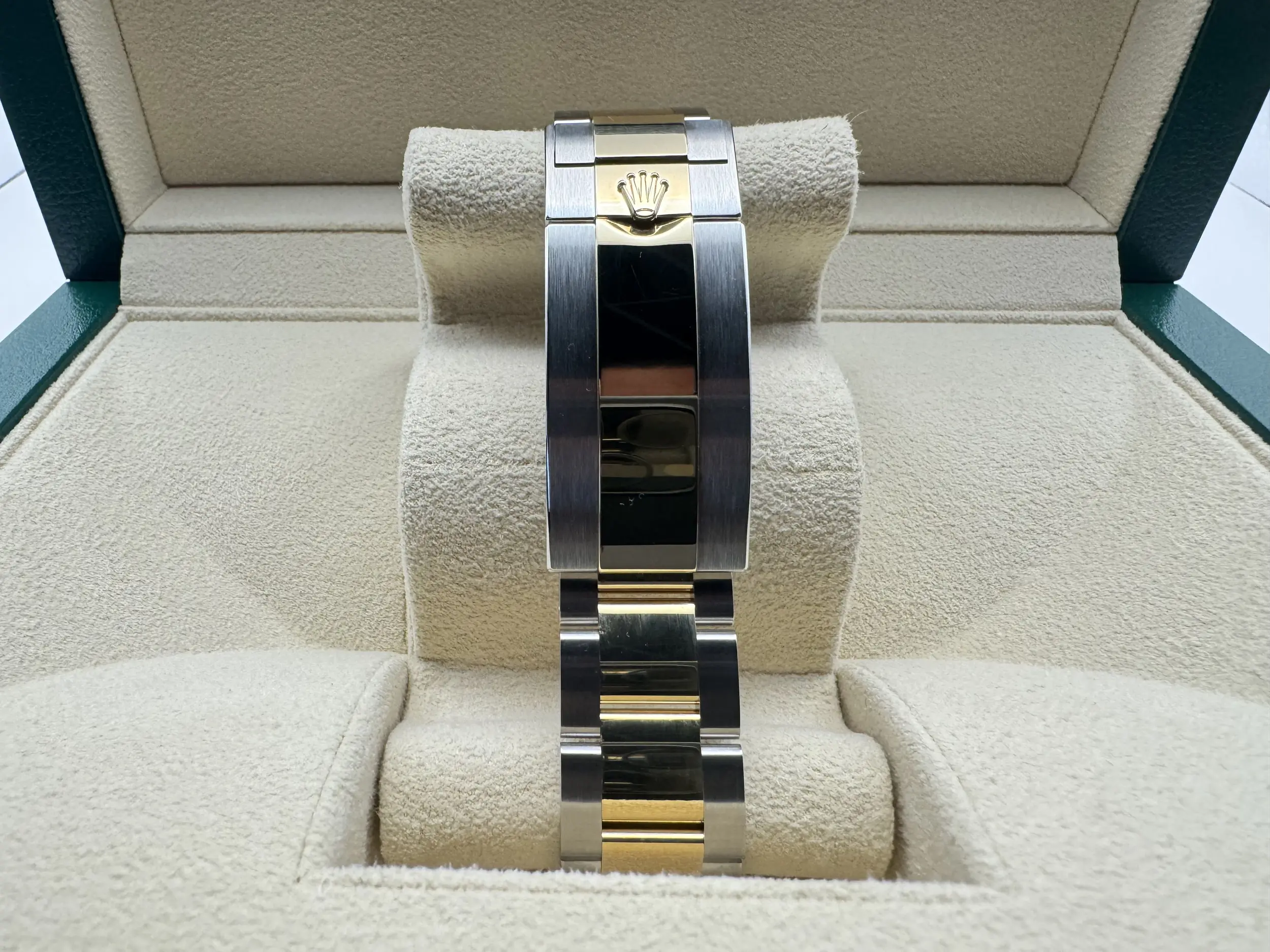 Rolex Submariner 41mm | “Bluesy” | 18K Geelgoud Lunette Met Blauwe Cerachrom Bezel | Oystersteel | 126613LB - Image 6