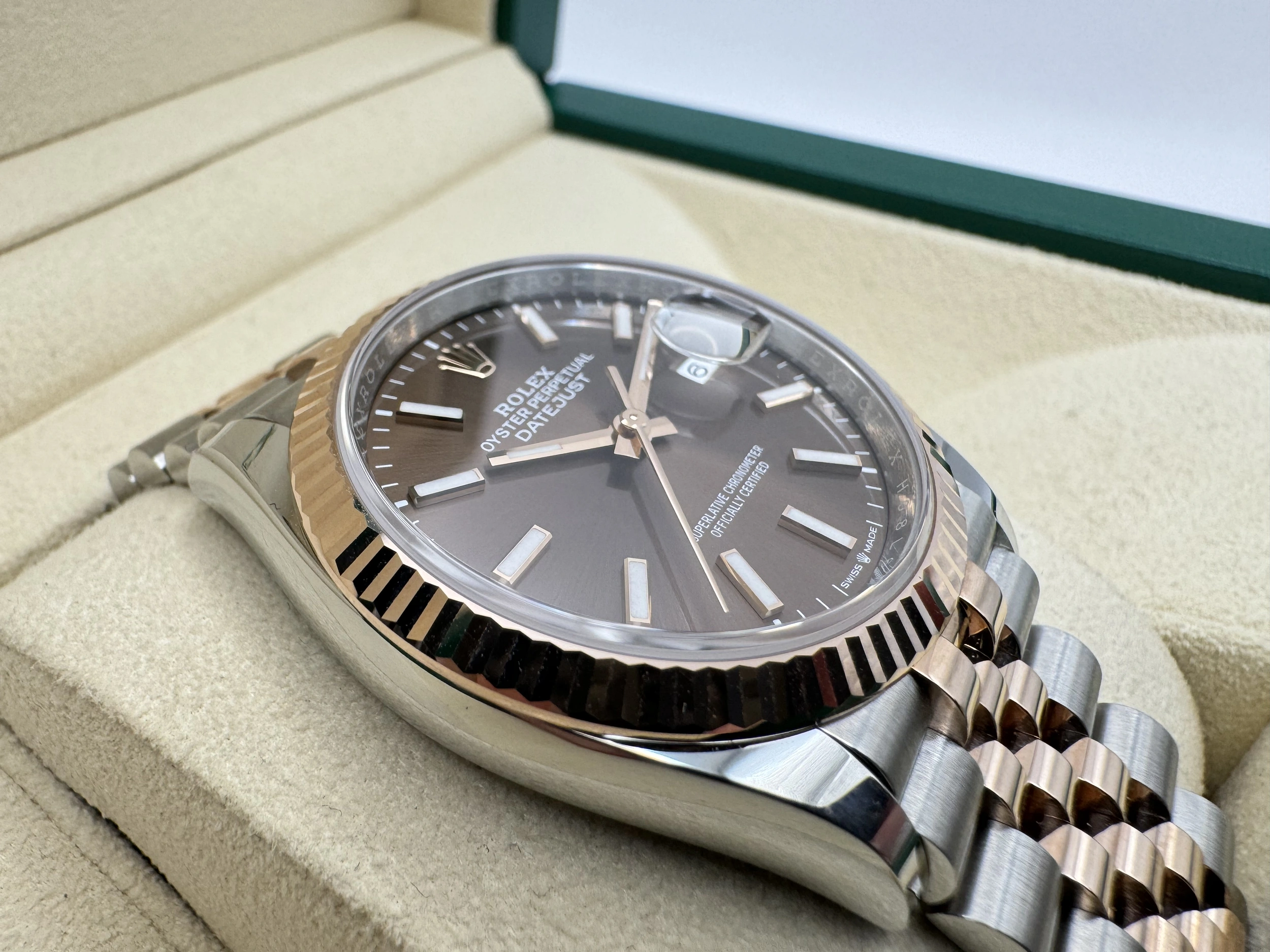 Rolex Datejust 36mm | Choco Wijzerplaat Two-tone &18K Everose Gouden Gekartelde Bezel | Jubilee | 126231 - Image 10