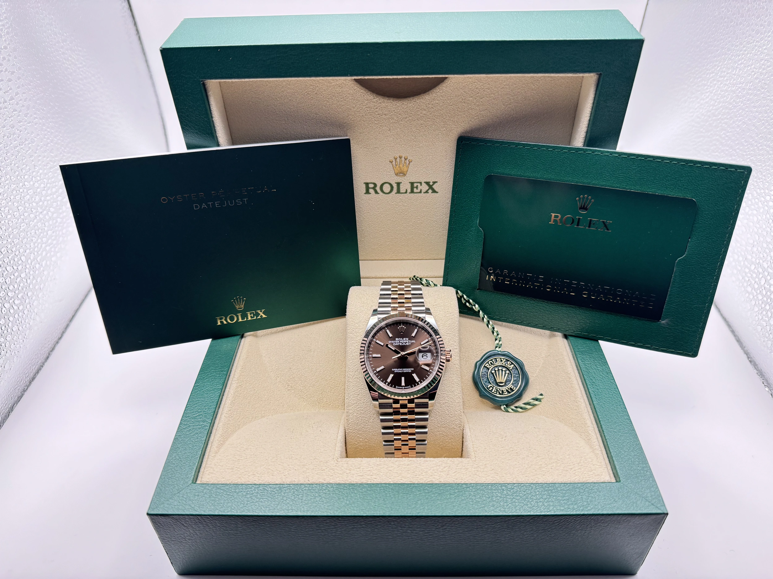 Rolex Datejust 36mm | Choco Wijzerplaat Two-tone &18K Everose Gouden Gekartelde Bezel | Jubilee | 126231 - Image 2