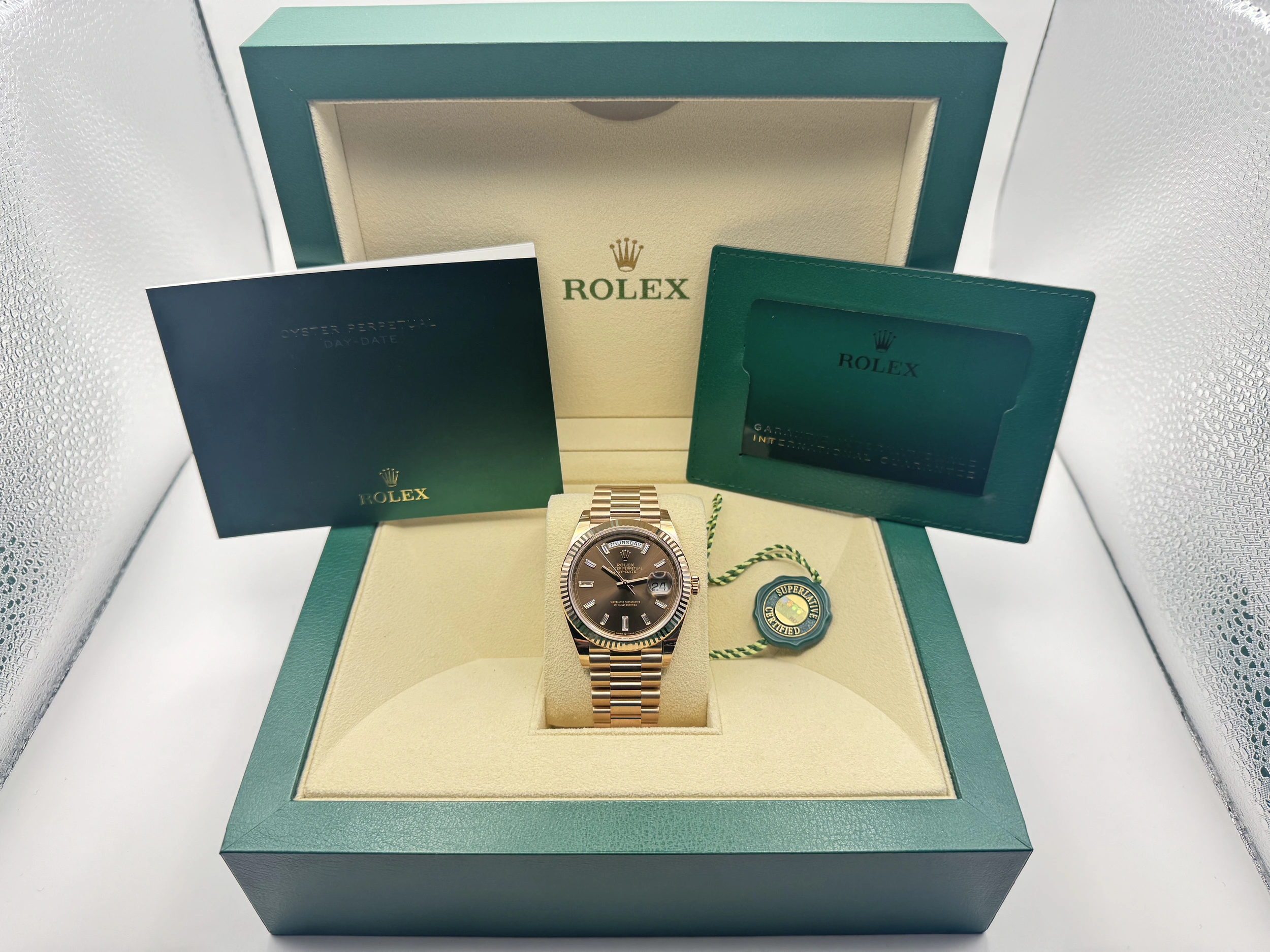 Rolex Daydate 40mm | Chocoladebruin Wijzerplaat Met Diamanten & 18K Everose Goud | President-band Massief 18K Everose Goud | 228235 - Image 2
