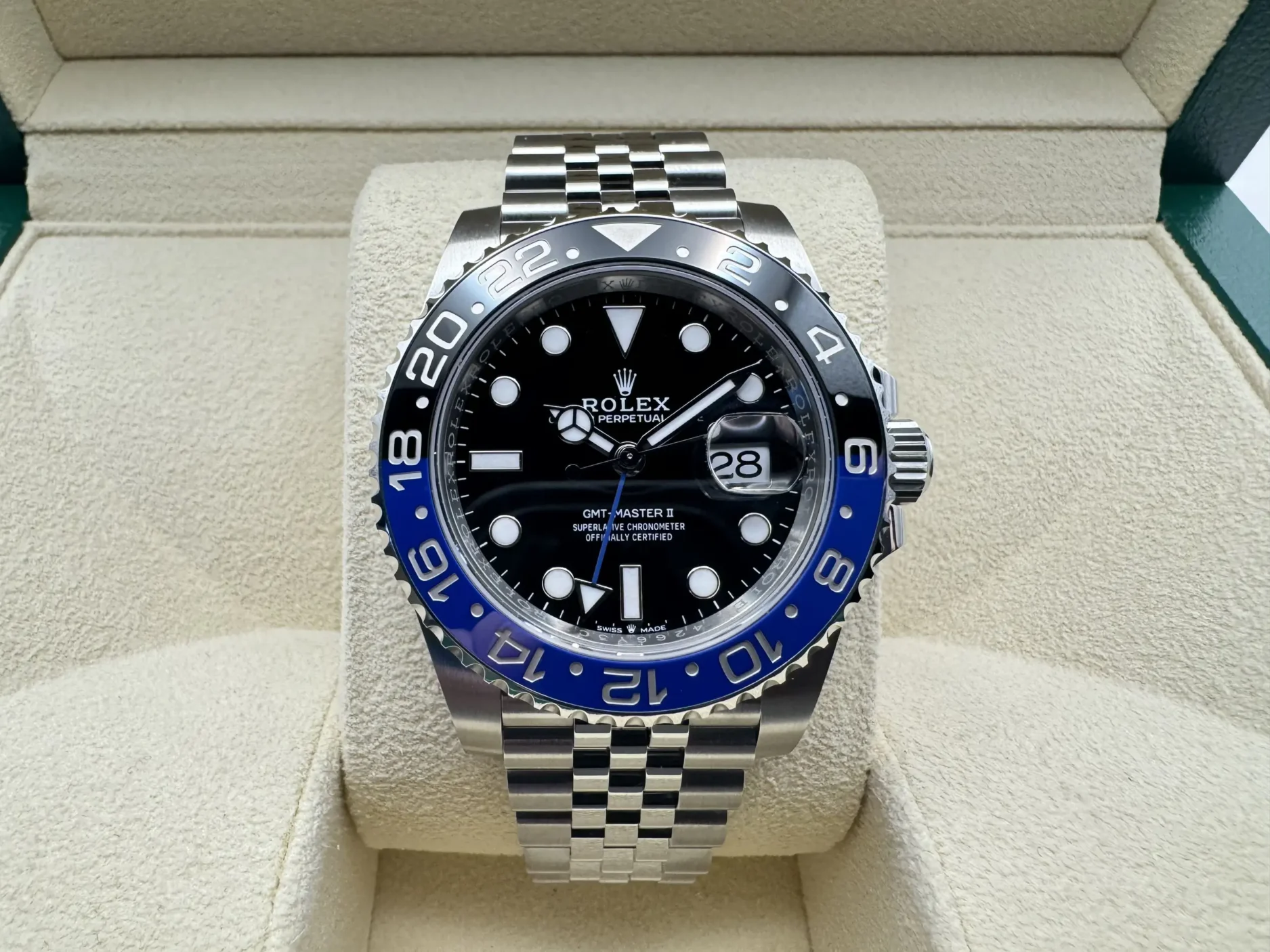 Rolex GMT Master 2 | 40mm | Batgirl | Cerachrom Bezel | Jubilee | 126710BLNR