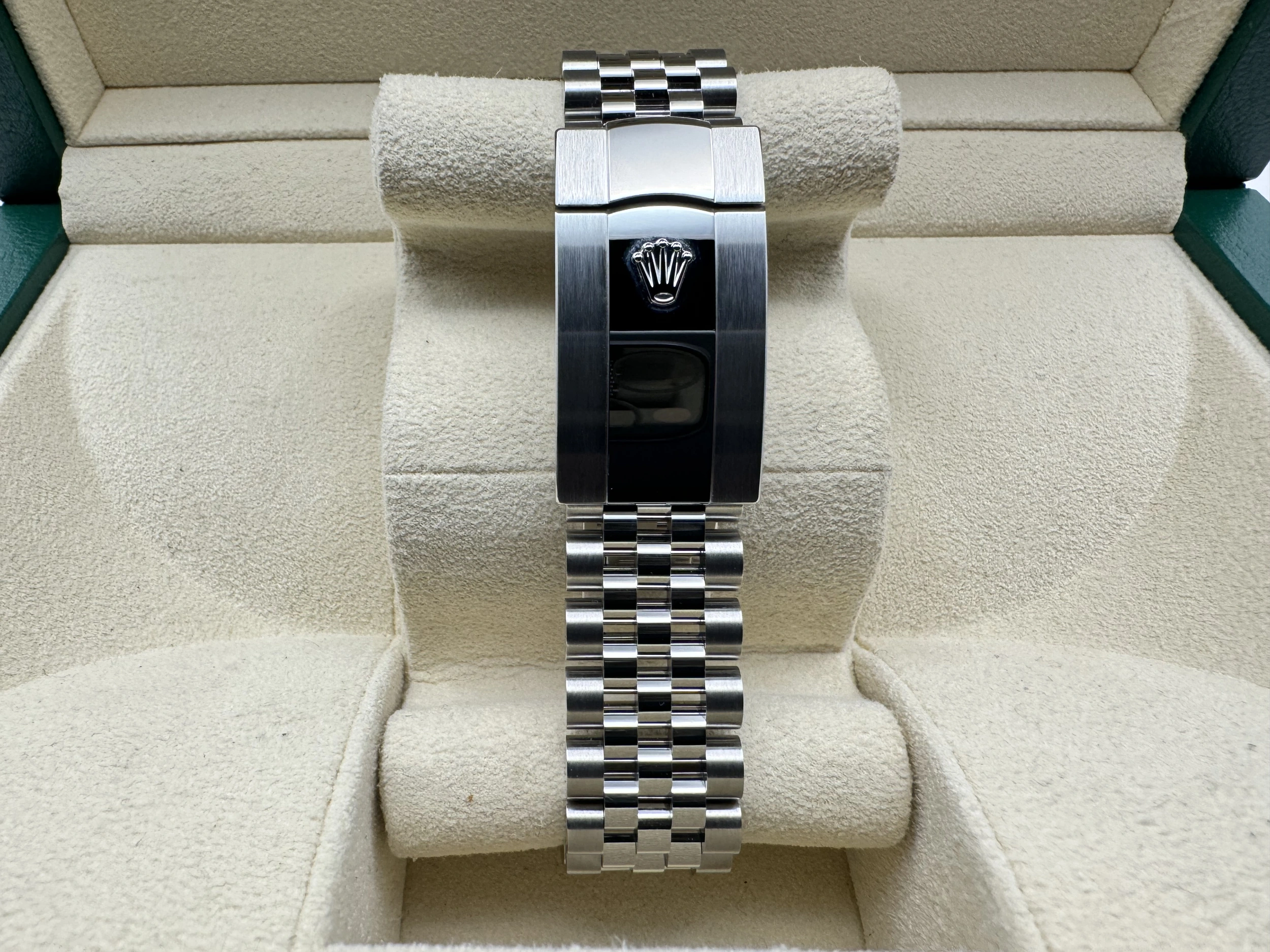 Rolex Datejust 41mm | Wit Romeinse Wijzerplaat | 18K Witgoud Gekarteld Lunette | Jubilee | 126334 - Image 6