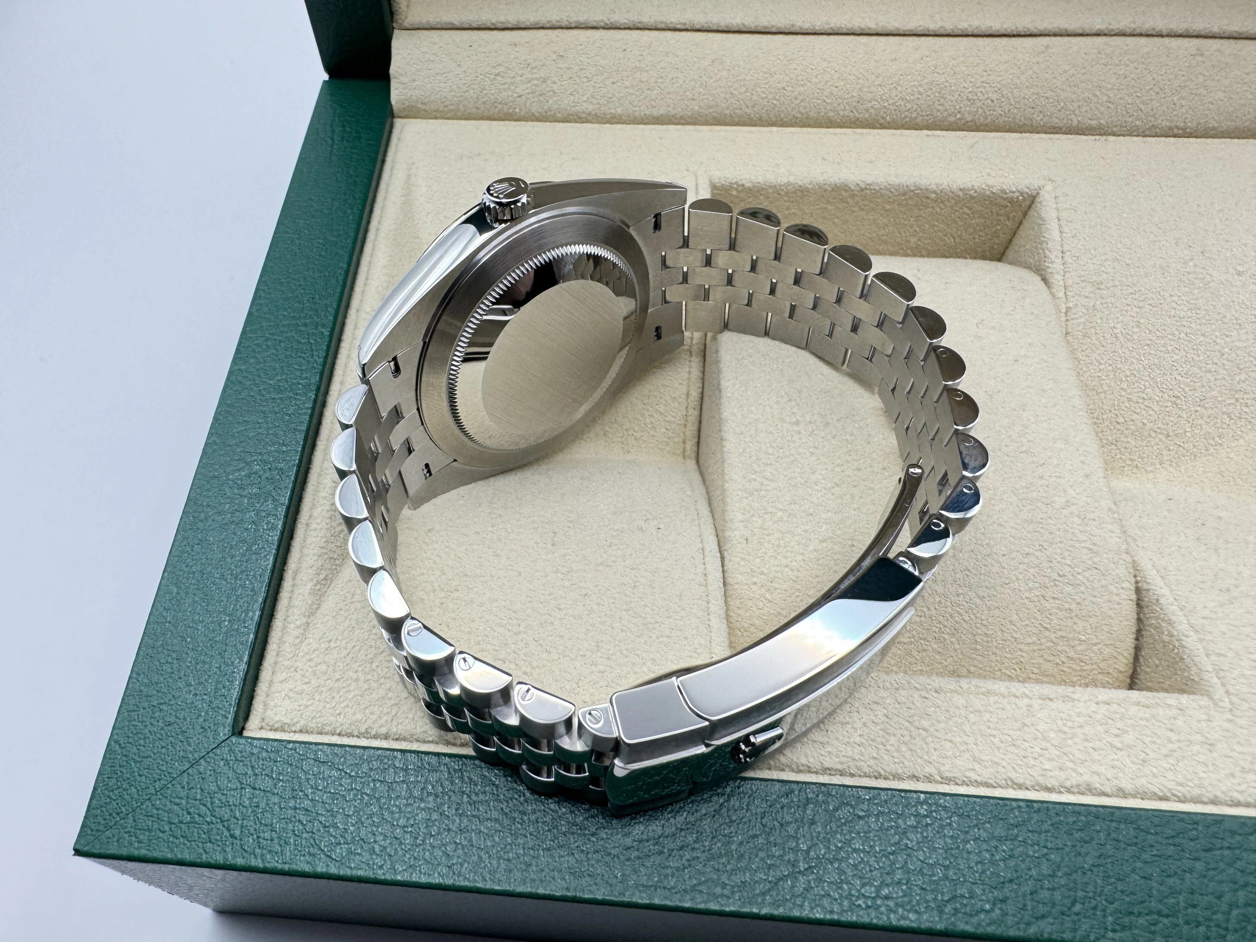 Rolex Datejust 41mm | Wit Romeinse Wijzerplaat | 18K Witgoud Gekarteld Lunette | Jubilee | 126334 - Image 10