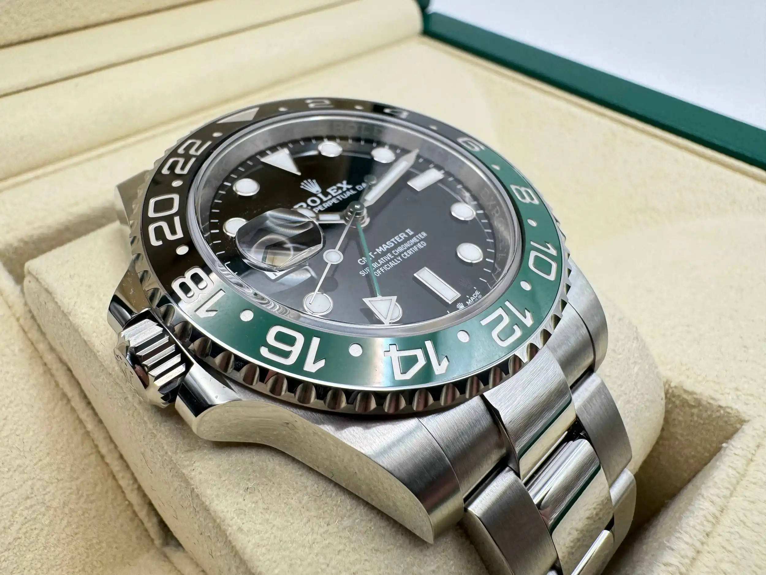 Rolex GMT Master 2 | 40mm | Sprite Groen/Zwart Keramisch Bidirectioneel Draaibaar Bezel | 126720VTNR - Image 5