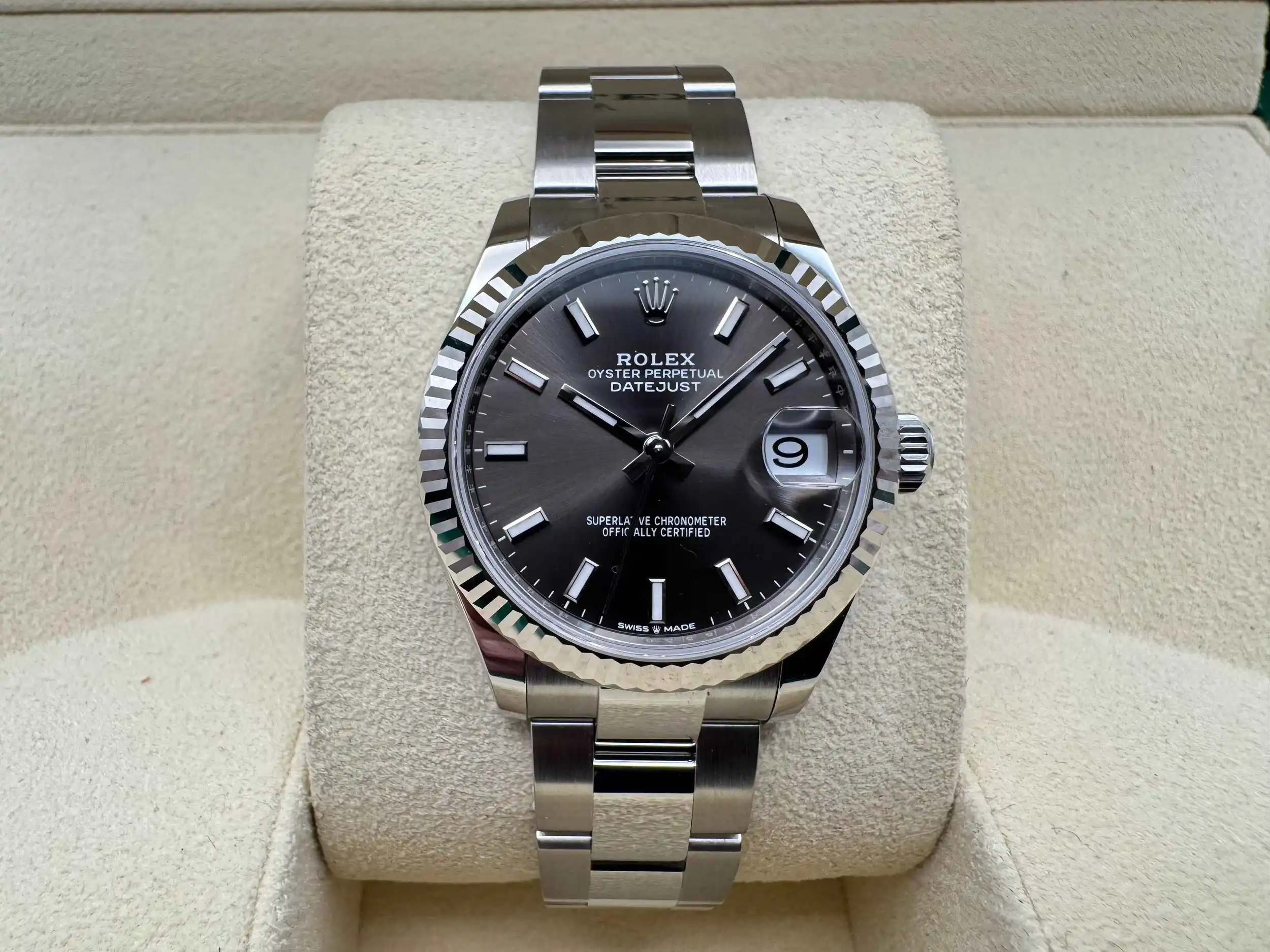 Rolex Datejust 31mm | Rhodium Wijzerplaat &18k Witgoud | Fluted Lunette | 278274