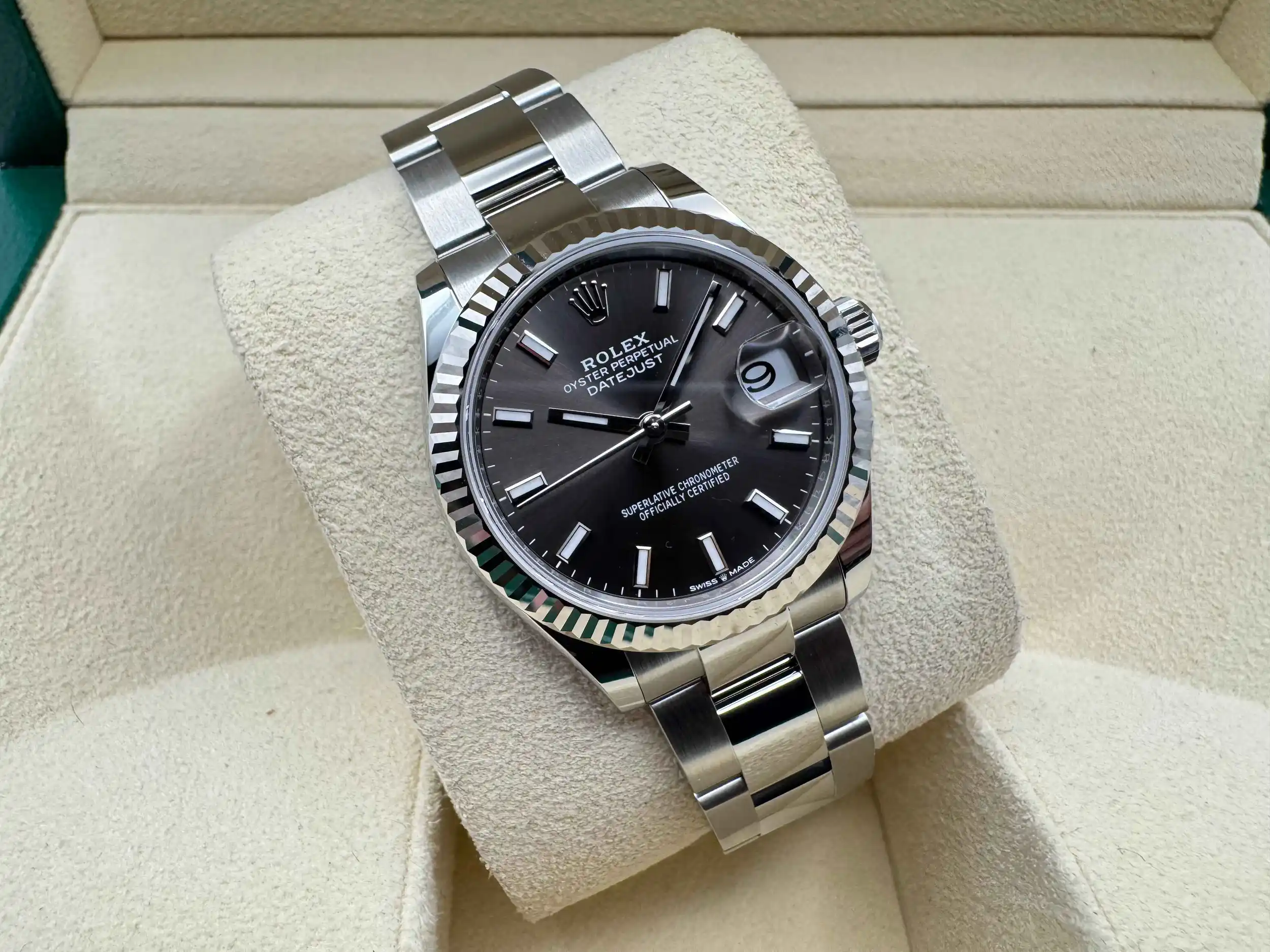 Rolex Datejust 31mm | Rhodium Wijzerplaat &18k Witgoud | Fluted Lunette | 278274 - Image 4