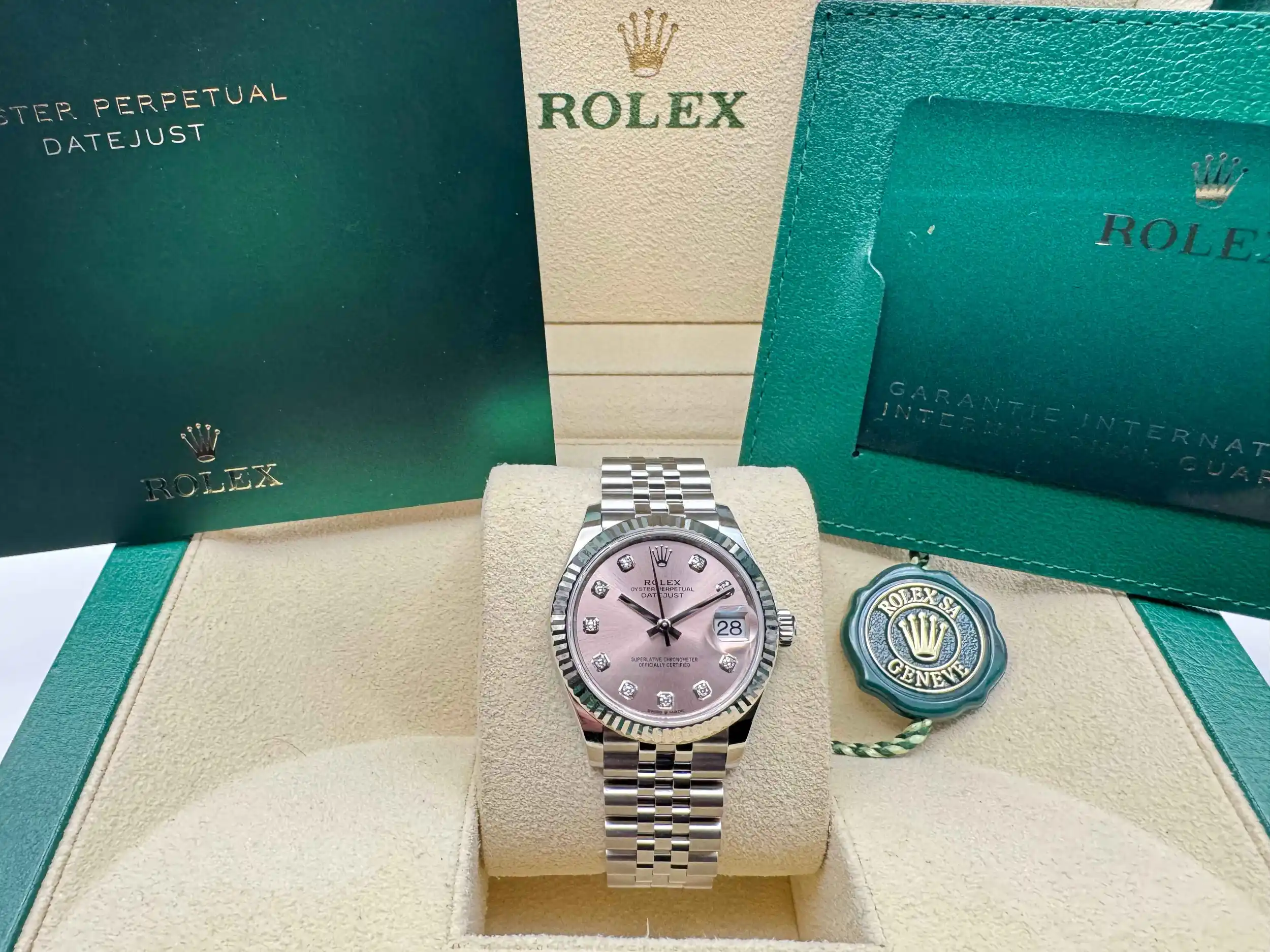 Rolex Datejust 31mm | Roze Diamanten Wijzerplaat | 18K Witgoud Gekarteld Lunette | Jubilee | 278274 - Image 3