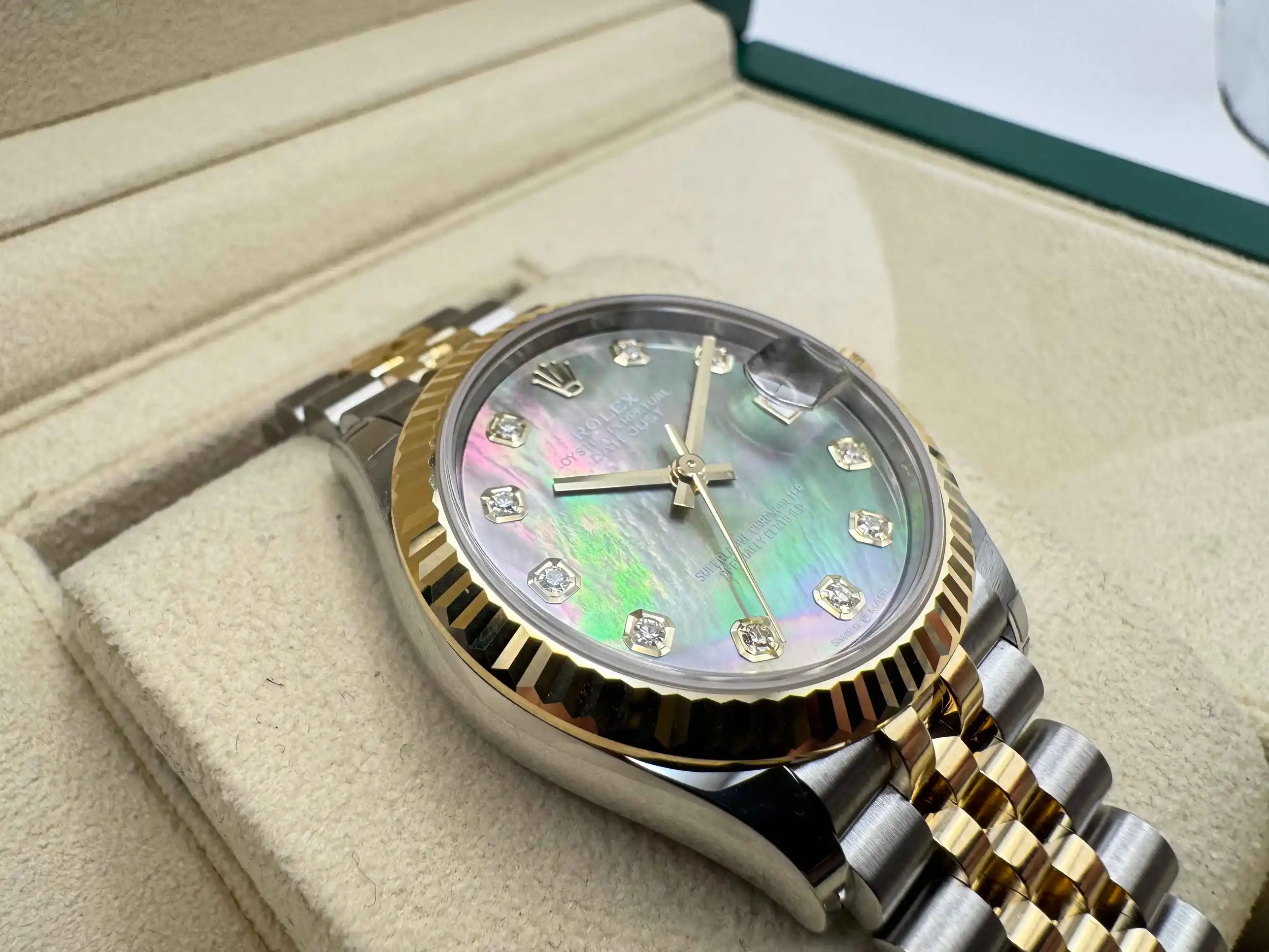 Rolex Datejust 31mm | "Tahitian" Mother of Pearl l Wijzerplaat Met Diamanten & 18K Geelgoud Rolesor bezel | Jubilee | 278273 - Image 11