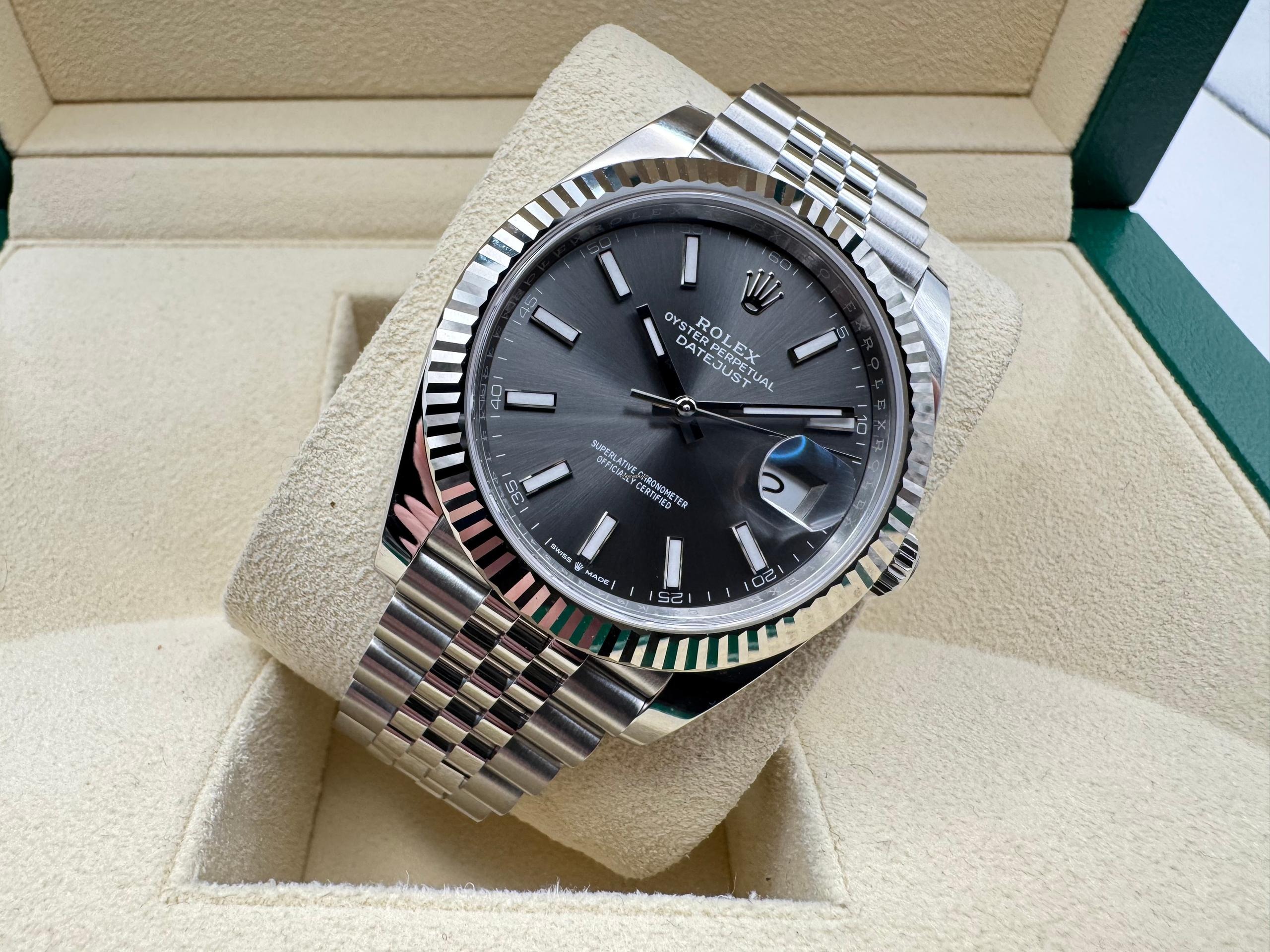 Rolex Datejust 41mm | Rhodium Wijzerplaat | Gegroefde Lunette/Bezel van Witgoud | Jubilee | 126334 - Image 8