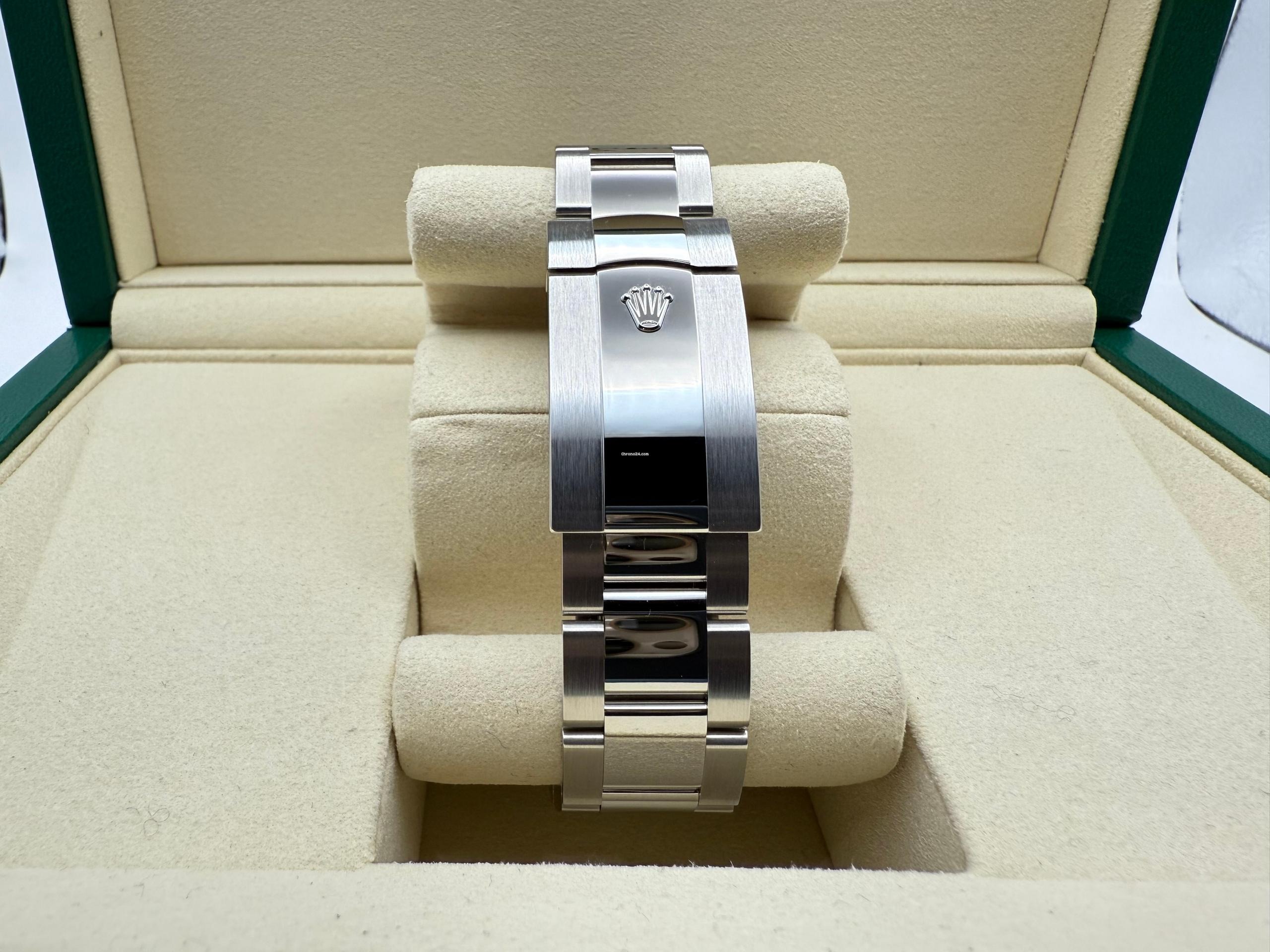 Rolex Sky-Dweller 42mm | Blauwe Wijzerplaat & 18K Witgoud (Gegroefde Bezel/Lunette) | Oystersteel | 336934 - Image 6
