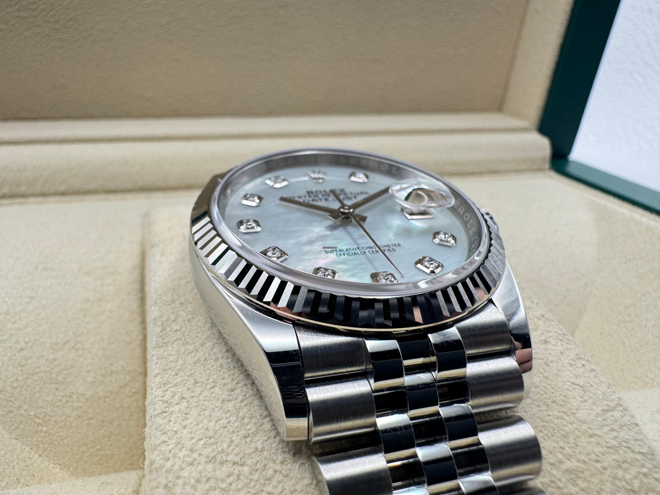 Rolex Datejust 36mm | Parelmoer Wijzerplaat met Diamanten &18K Witgouden Gekartelde Bezel/Lunnette | Jubilee | 126234 - Image 10