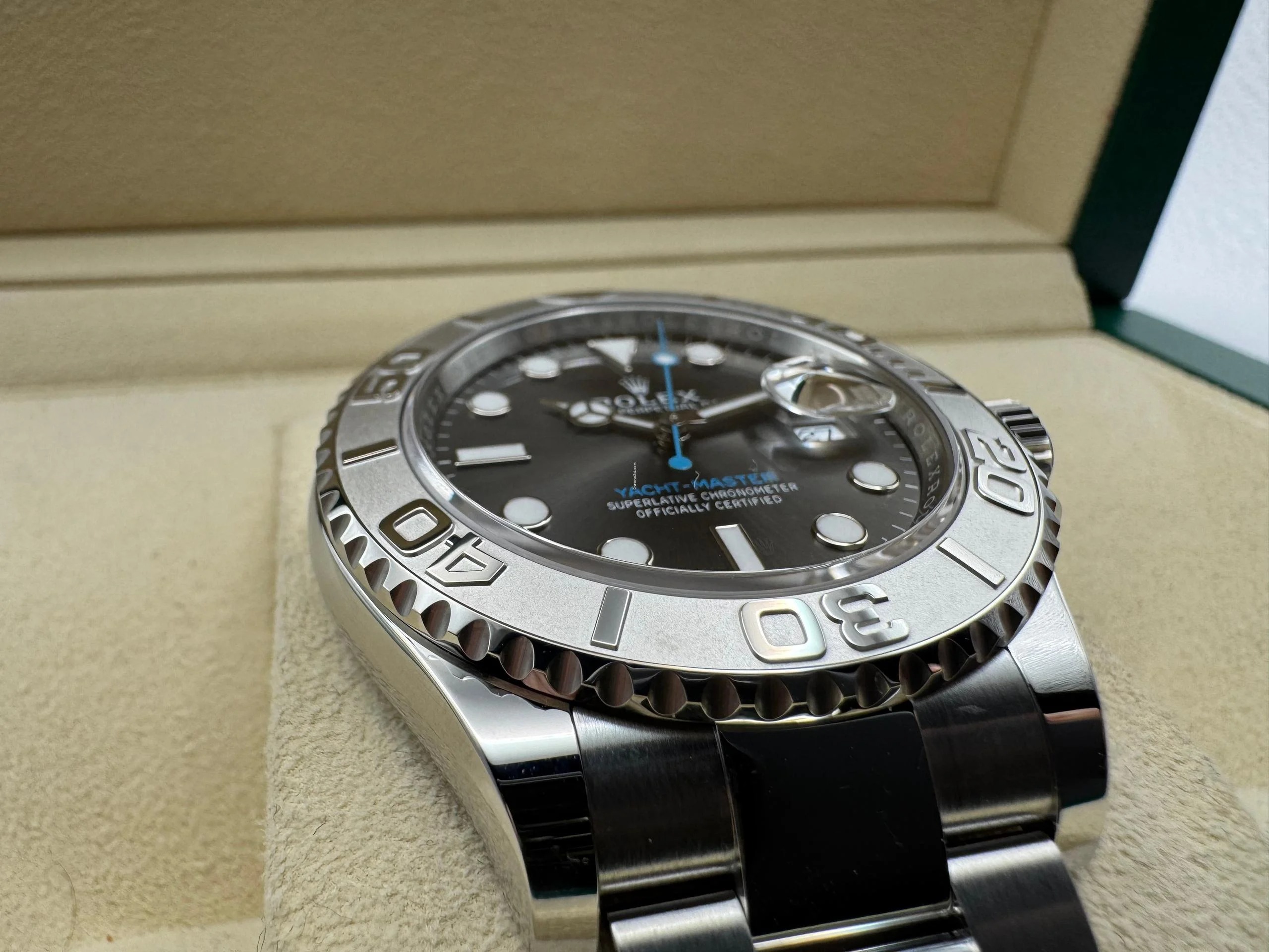 Rolex Yacht-Master 40mm | Rhodium Wijzerplaat | Massief Platina Draaibare Bezel/Lunette | 126622 - Image 9