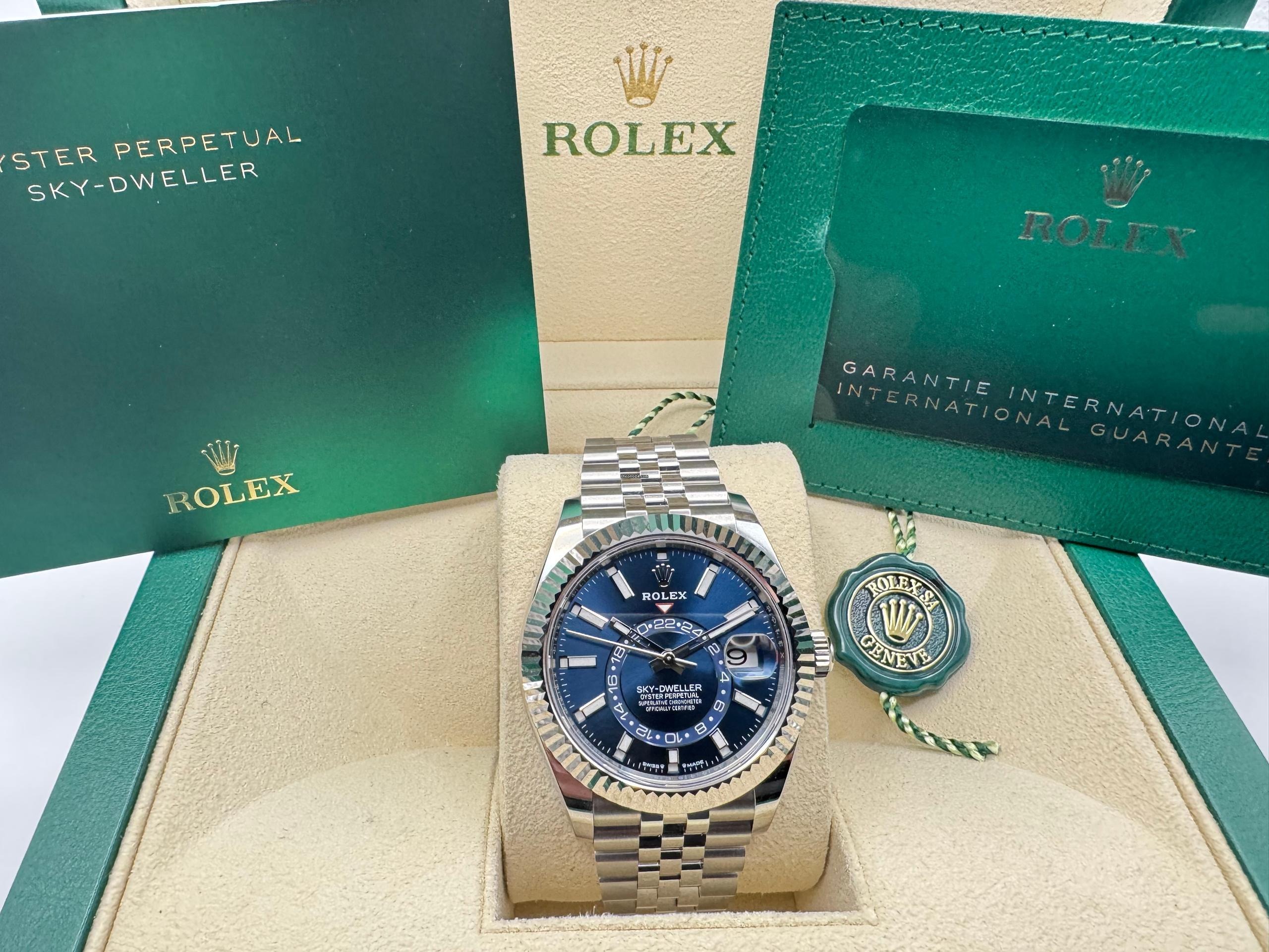 Rolex Sky-Dweller 42mm | Blauwe Wijzerplaat & 18K Witgoud (Gegroefde Bezel/Lunette) | Jubilee | 336934 - Image 3
