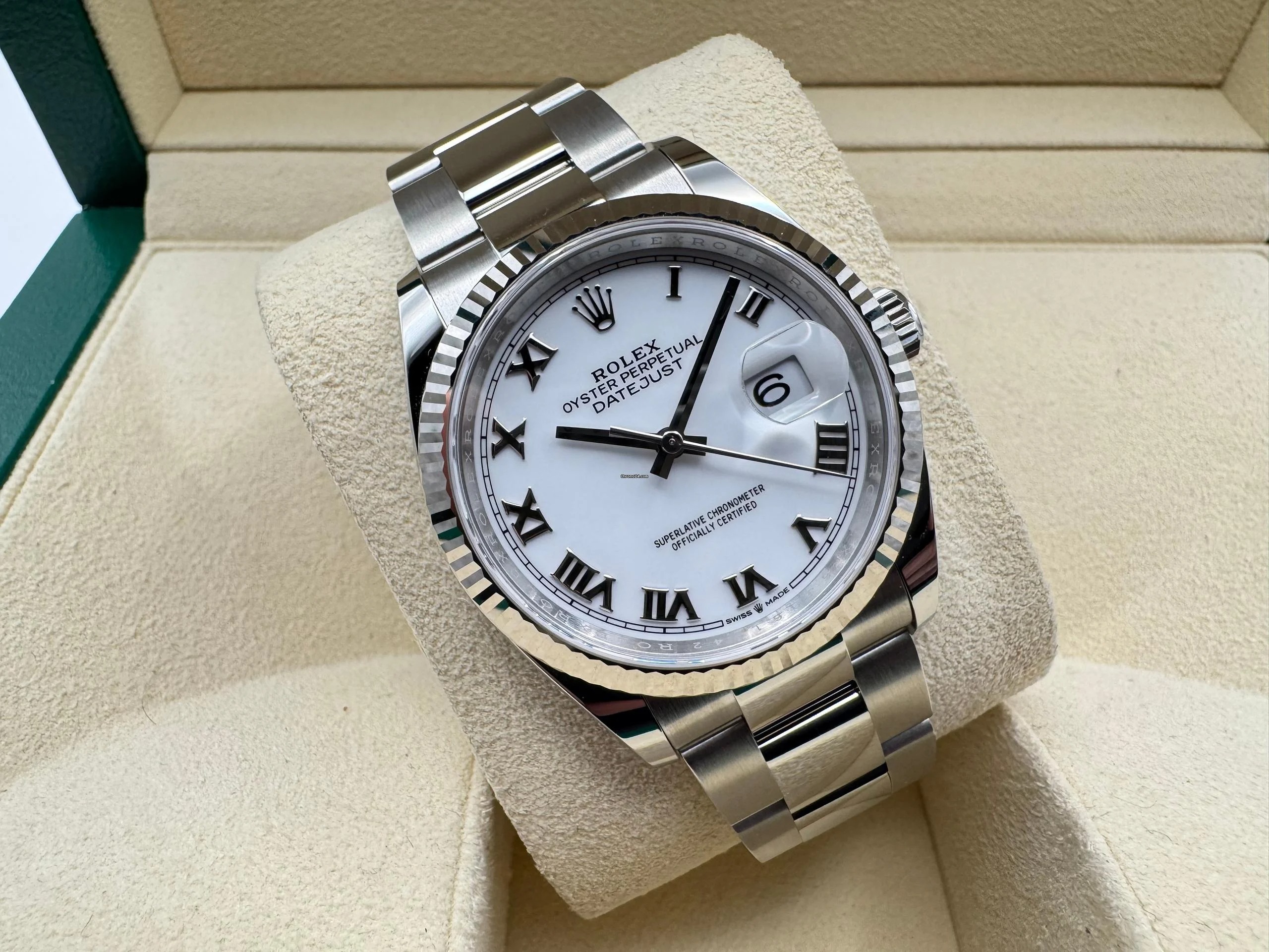 Rolex Datejust 36mm | Witte Wijzerplaat met Romeinse Cijfers & 18K Witgouden Lunette | 126234 - Image 4