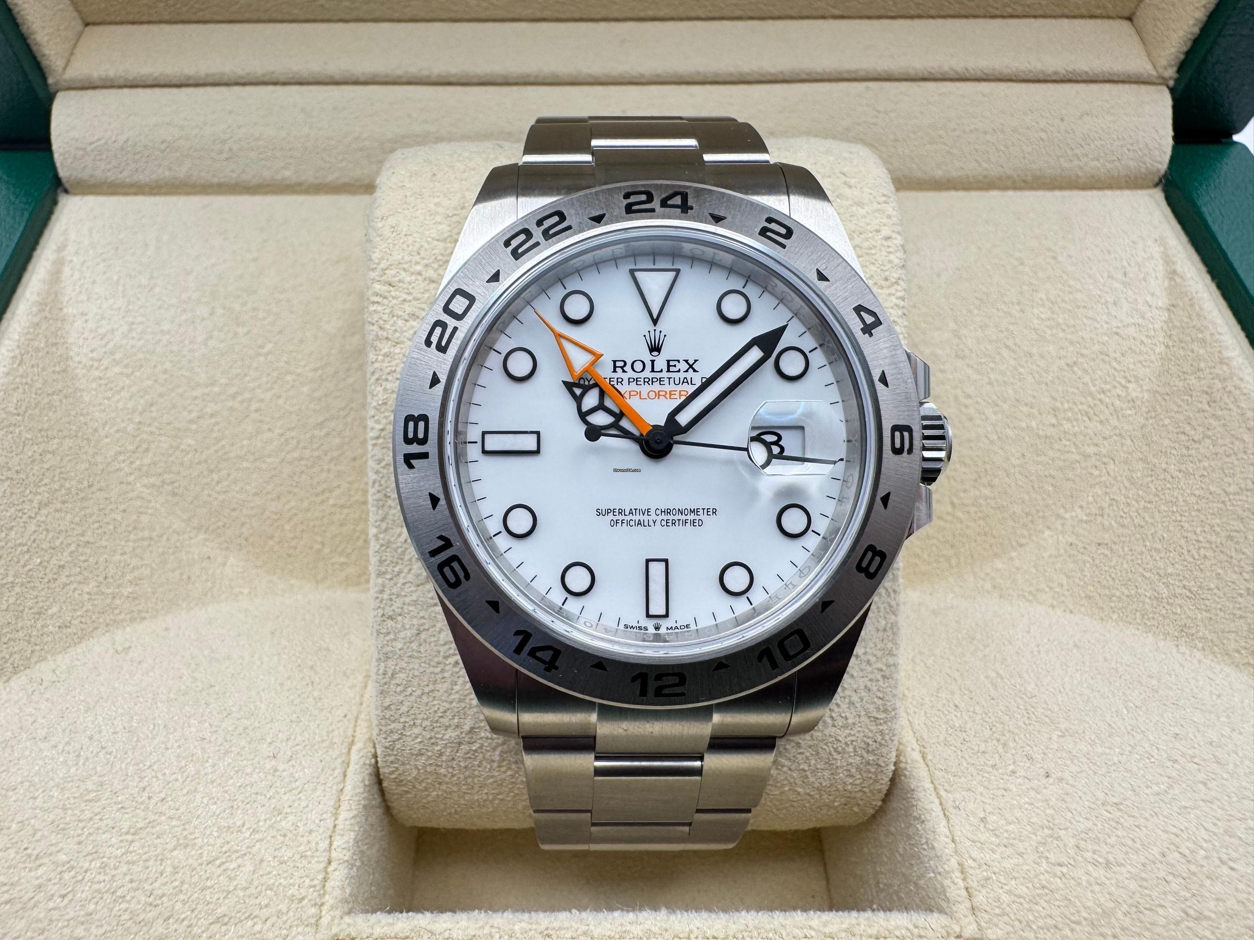 Rolex Explorer 2 | 42mm | Witte “Polar” Wijzerplaat | Oystersteel | 226570