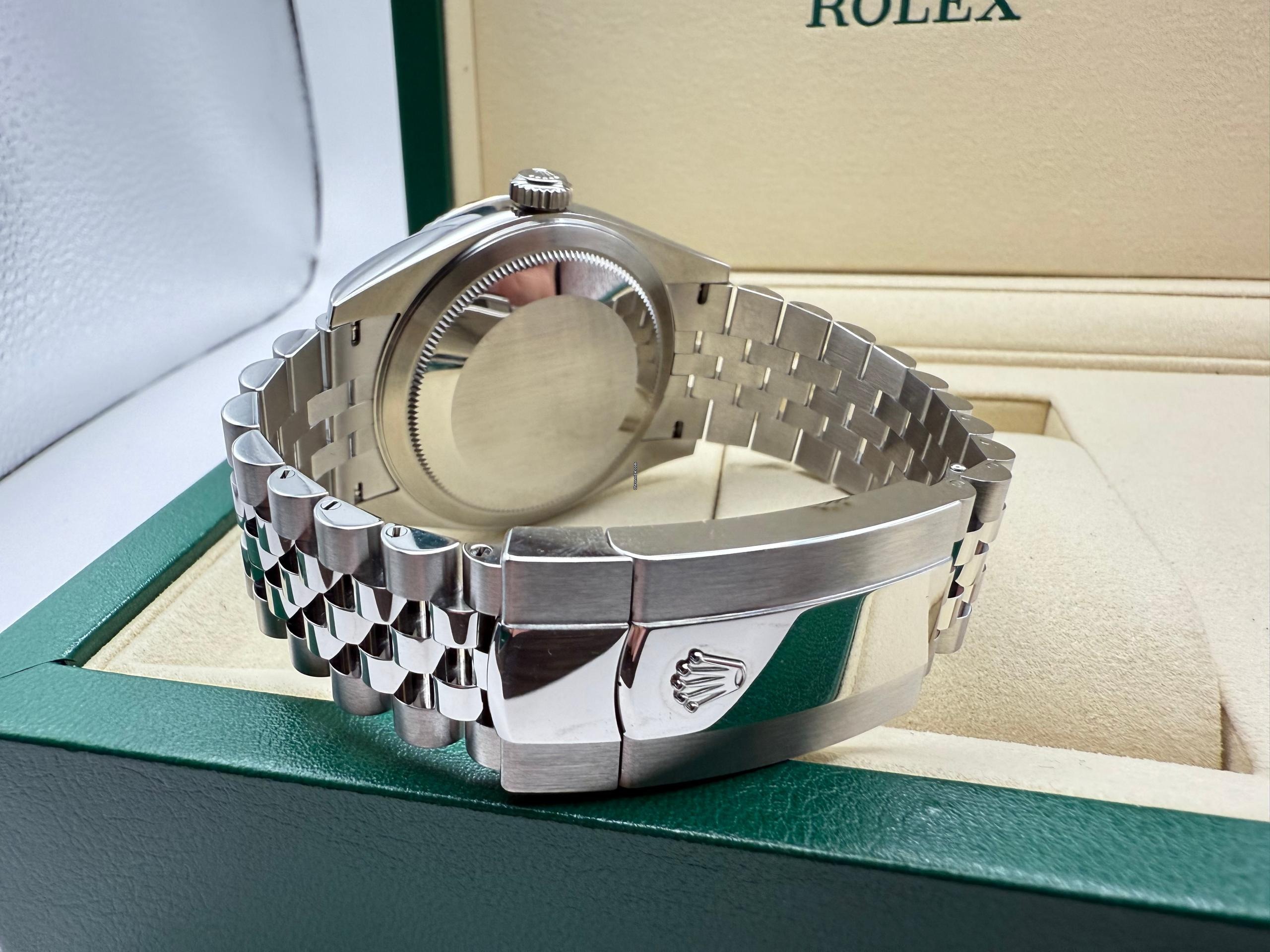 Rolex Sky-Dweller 42mm | Wit Wijzerplaat & 18K Witgoud Fluted Bezel | Jubilee | 336934 - Image 8