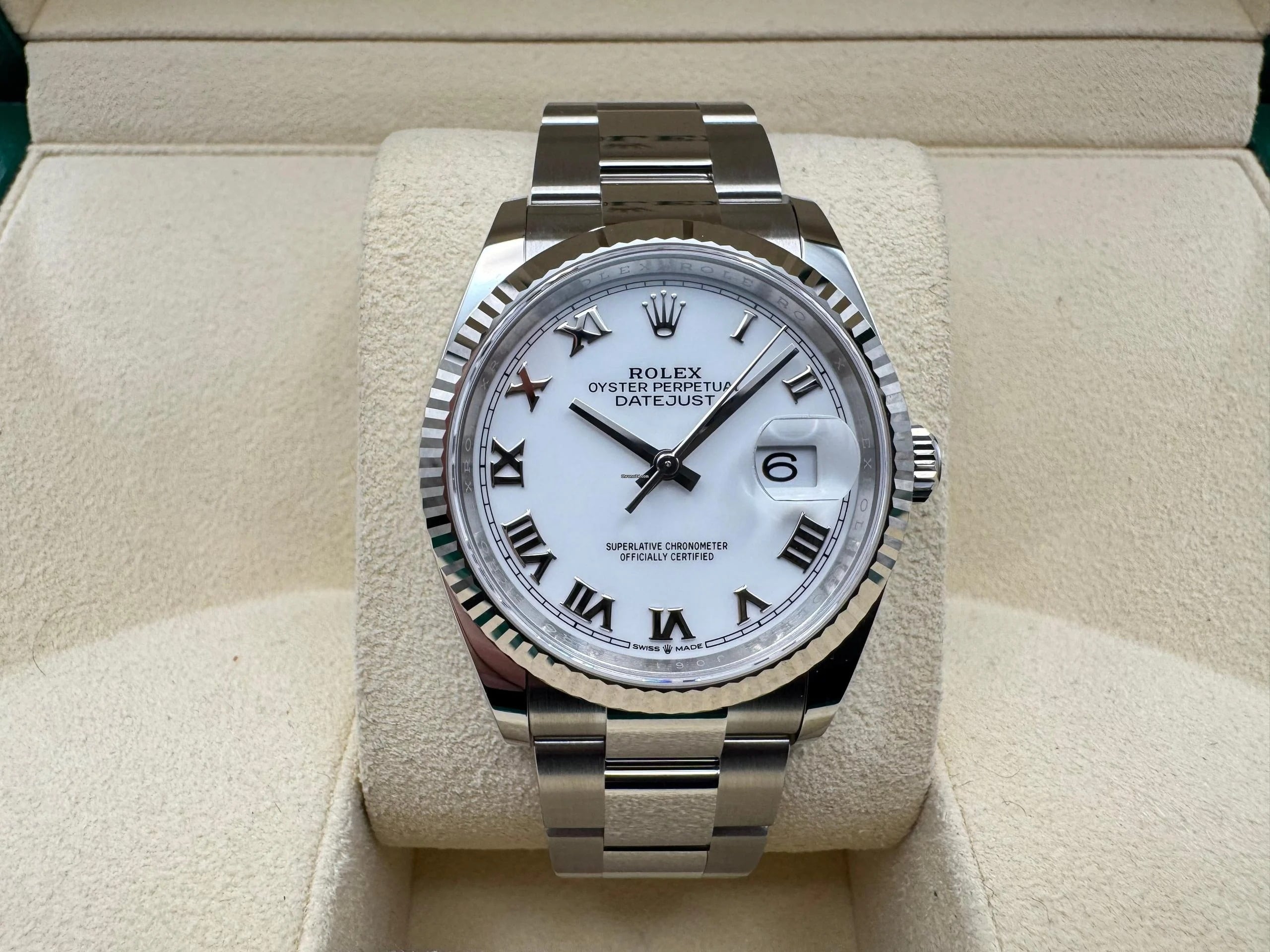 Rolex Datejust 36mm | Witte Wijzerplaat met Romeinse Cijfers & 18K Witgouden Lunette | 126234