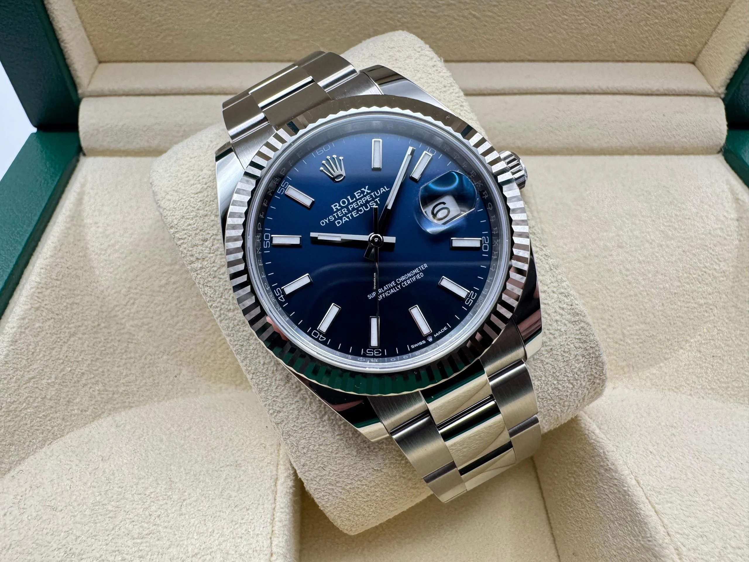 Rolex Datejust 41mm | Blauwe Wijzerplaat | 18K Witgoud Gekarteld Lunette | OysterSteel | 126334 - Image 4