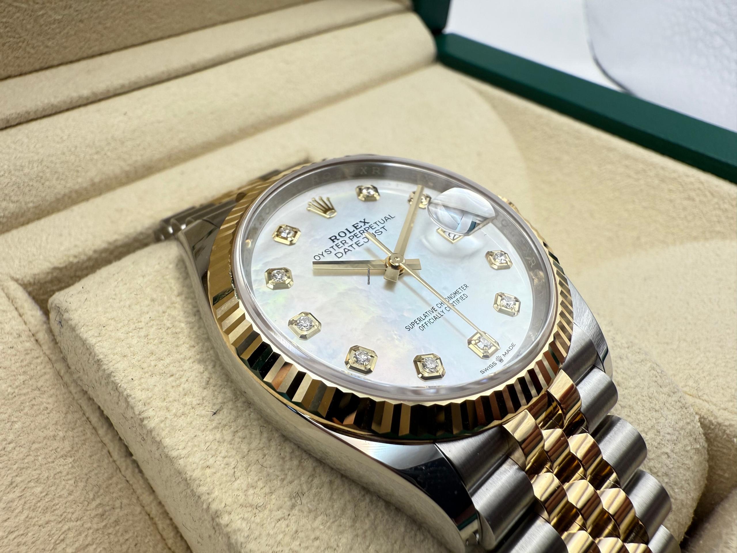 Rolex Datejust 36mm | Wit Parelmoer Wijzerplaat Met 10 Diamanten & Geelgoud 18K | Jubilee | 126233 - Image 12