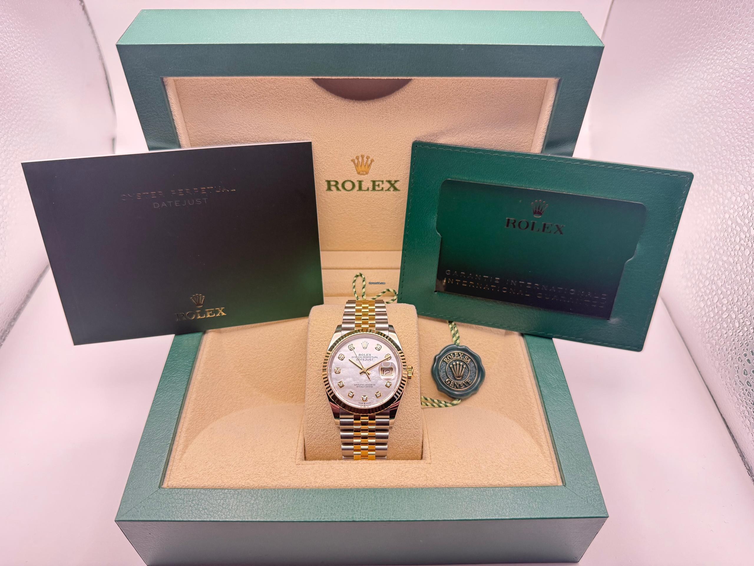 Rolex Datejust 36mm | Wit Parelmoer Wijzerplaat Met 10 Diamanten & Geelgoud 18K | Jubilee | 126233 - Image 2