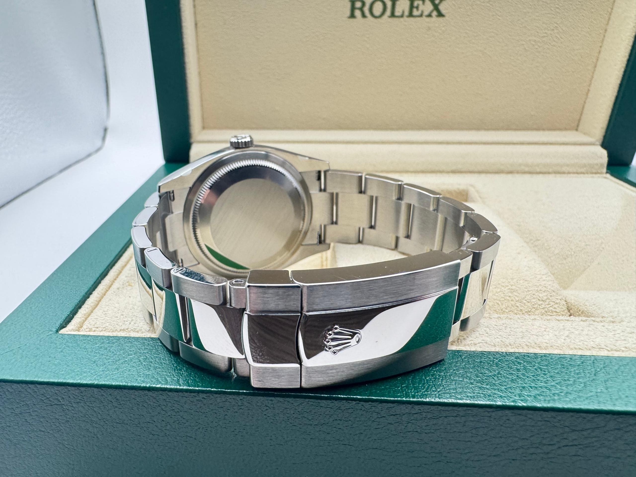 Rolex Datejust 36mm | Blauwe Diamanten Wijzerplaat | 18K Witgoud Gekarteld Lunette | Oystersteel | 126234 - Image 8