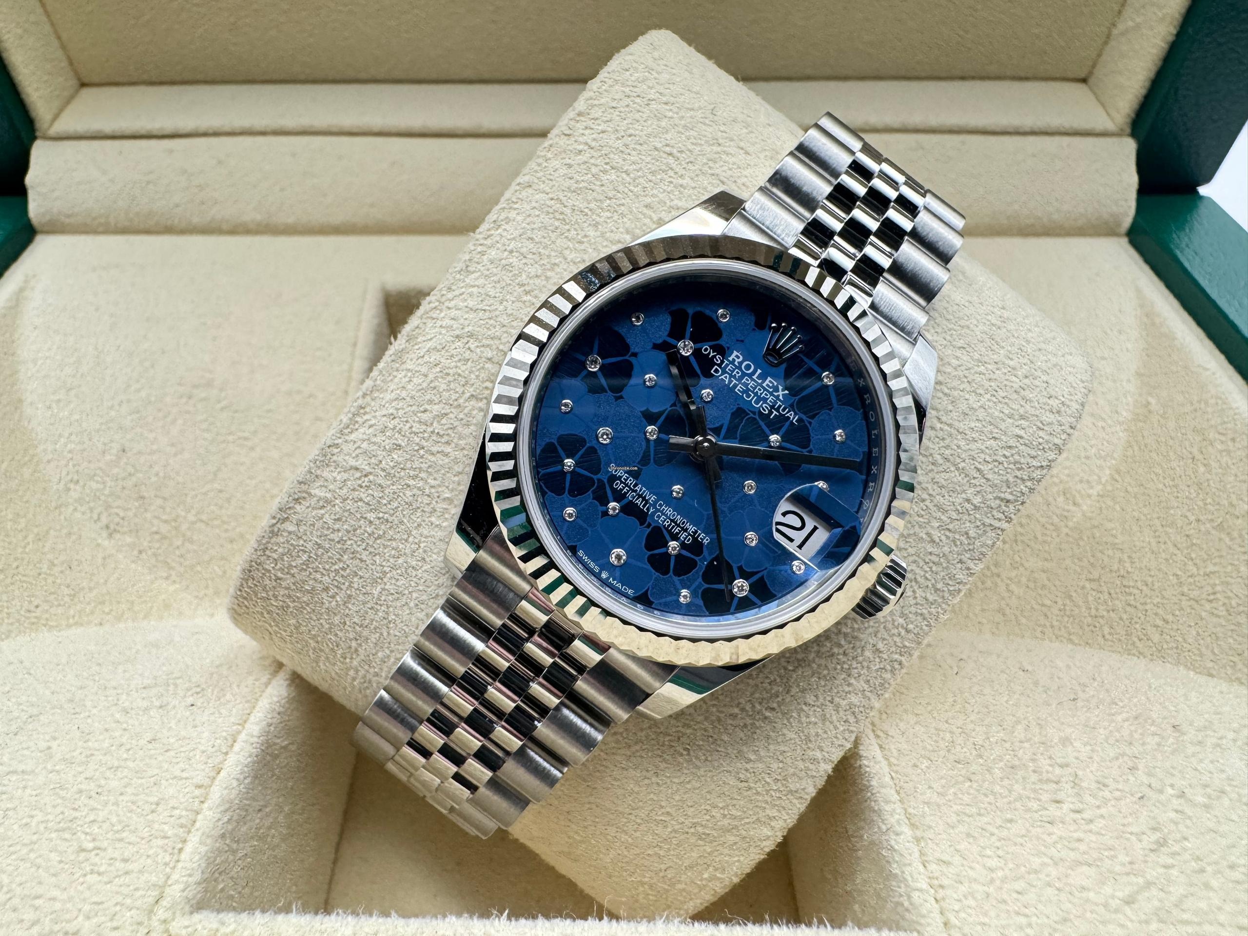 Rolex Datejust 31mm | Blauw Met Diamanten Uurmarkeringen | 18K Witgoud Gekarteld Lunette | Jubilee | 278274 - Image 5
