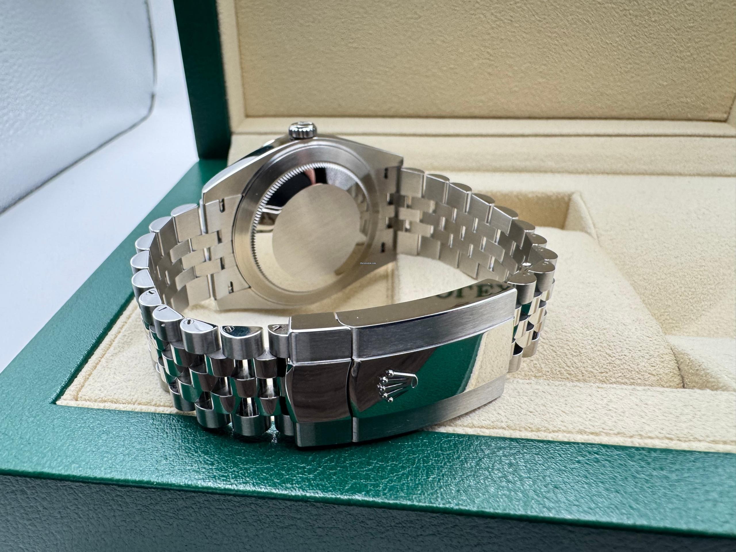 Rolex Datejust 41mm | Azzurro Blauw Wijzerplaat Met Romeinse Cijfers | 18K Witgoud Gekarteld Lunette | Jubilee | 126334 - Image 9