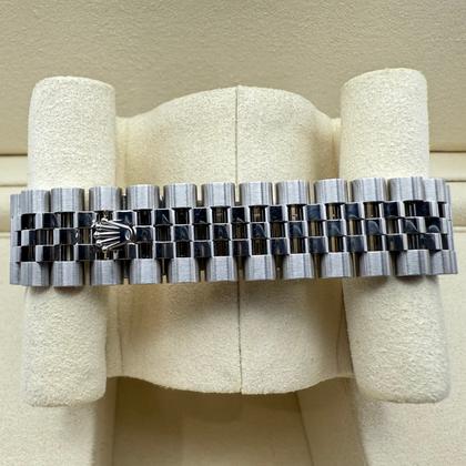 Rolex Datejust 31mm | Mother of Pearl Met Diamanten | 18K Witgoud Gekarteld Lunette | Jubilee | 278274 - Image 8