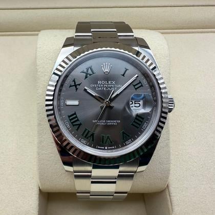 Rolex Datejust 41mm | Wimbledon Met Groene Romeinse Cijfers | 18K Witgoud Gekarteld Lunette | Oystersteel | 126334