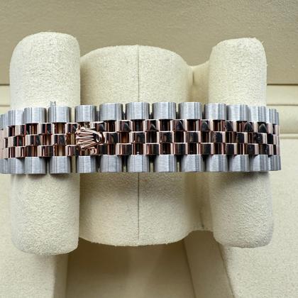 Rolex Datejust 31mm | Mother Of Pearl Met Diamanten | 18K Everose Goud Gekartelde Bezel | Jubilee | 278271 - Image 8