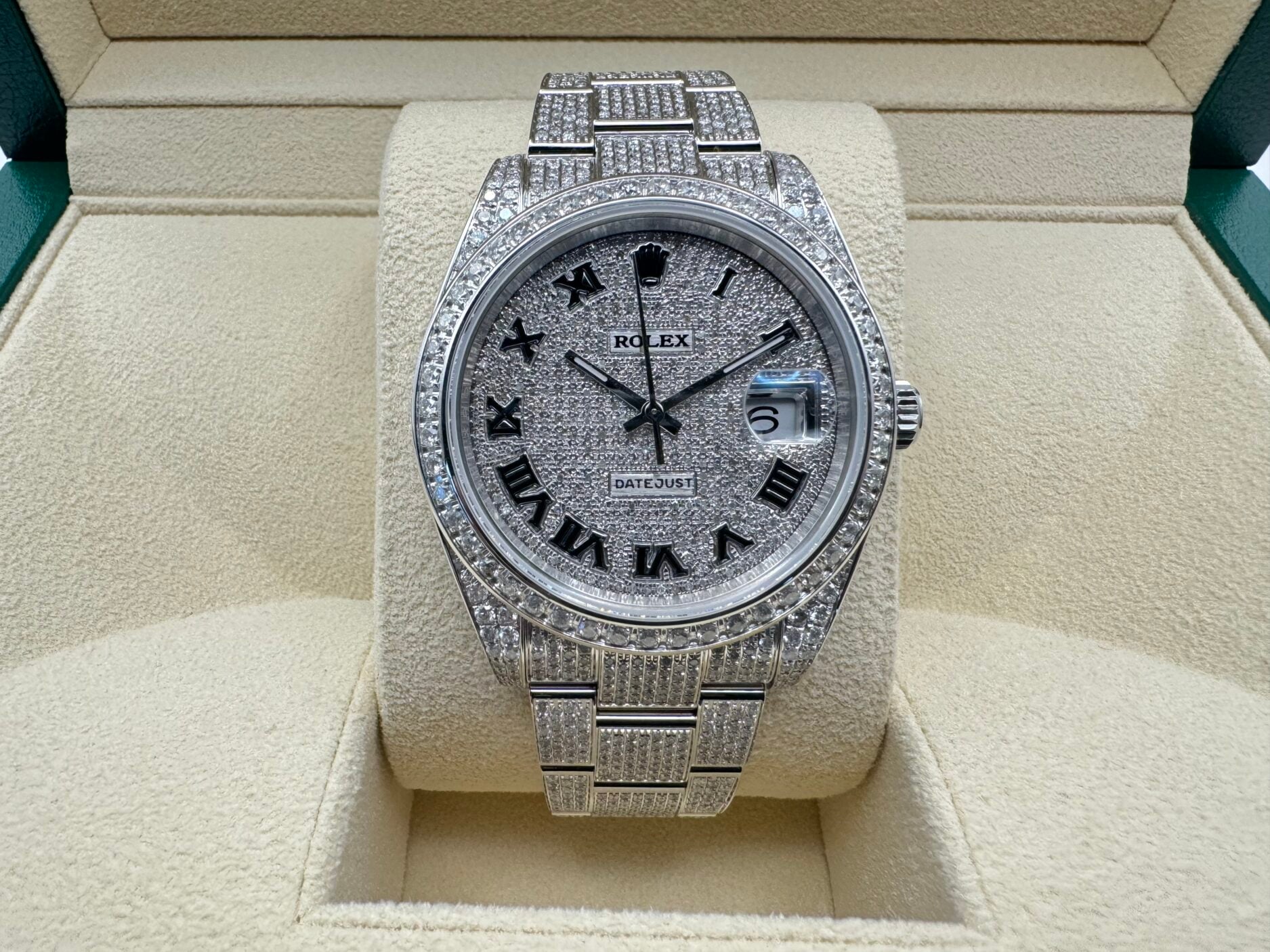 Rolex Datejust “ICED OUT” 36 mm | VOL ! 9.7ct Diamanten | Romeinse Wijzerplaat ( ROMAN) | Oyster band | 126300