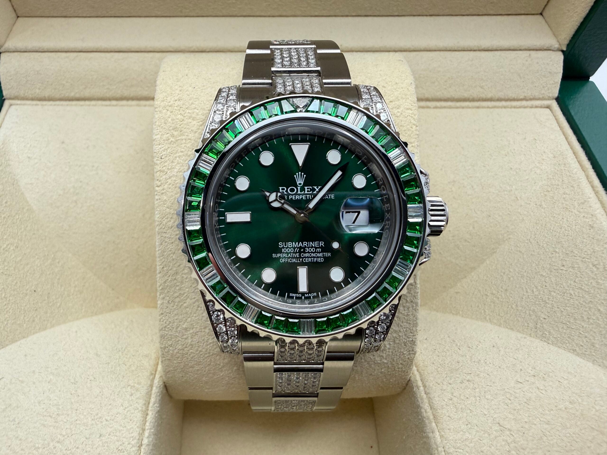 Rolex Submariner Date 40mm | 50% VOL! " ICED OUT' | Groene Wijzerplaat & Diamant lunette | 116610LN