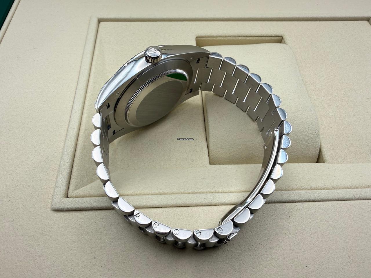 Rolex Day-Date 40mm | "ICE Blue Dial"| Platina | Diamanten Index | Platina Gekartelde Lunette | President Bracelet | 228236 - Image 7