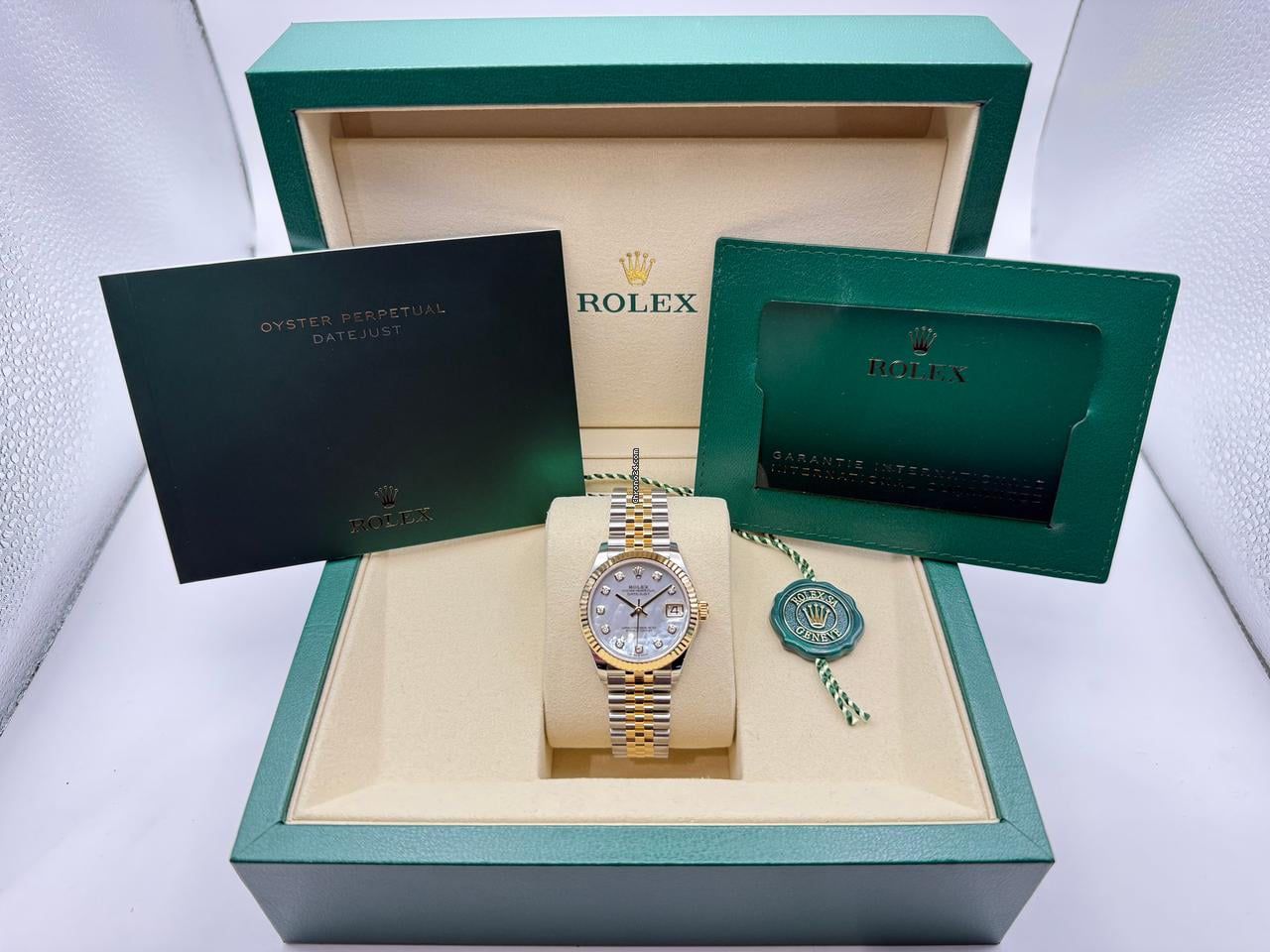 Rolex Datejust 31mm | "Mother of Pearl Wijzerplaat & Diamanten Uurmarkeringing | 18K Geelgoud | Gekartelde Lunette | Jubilee | 278273 - Image 2