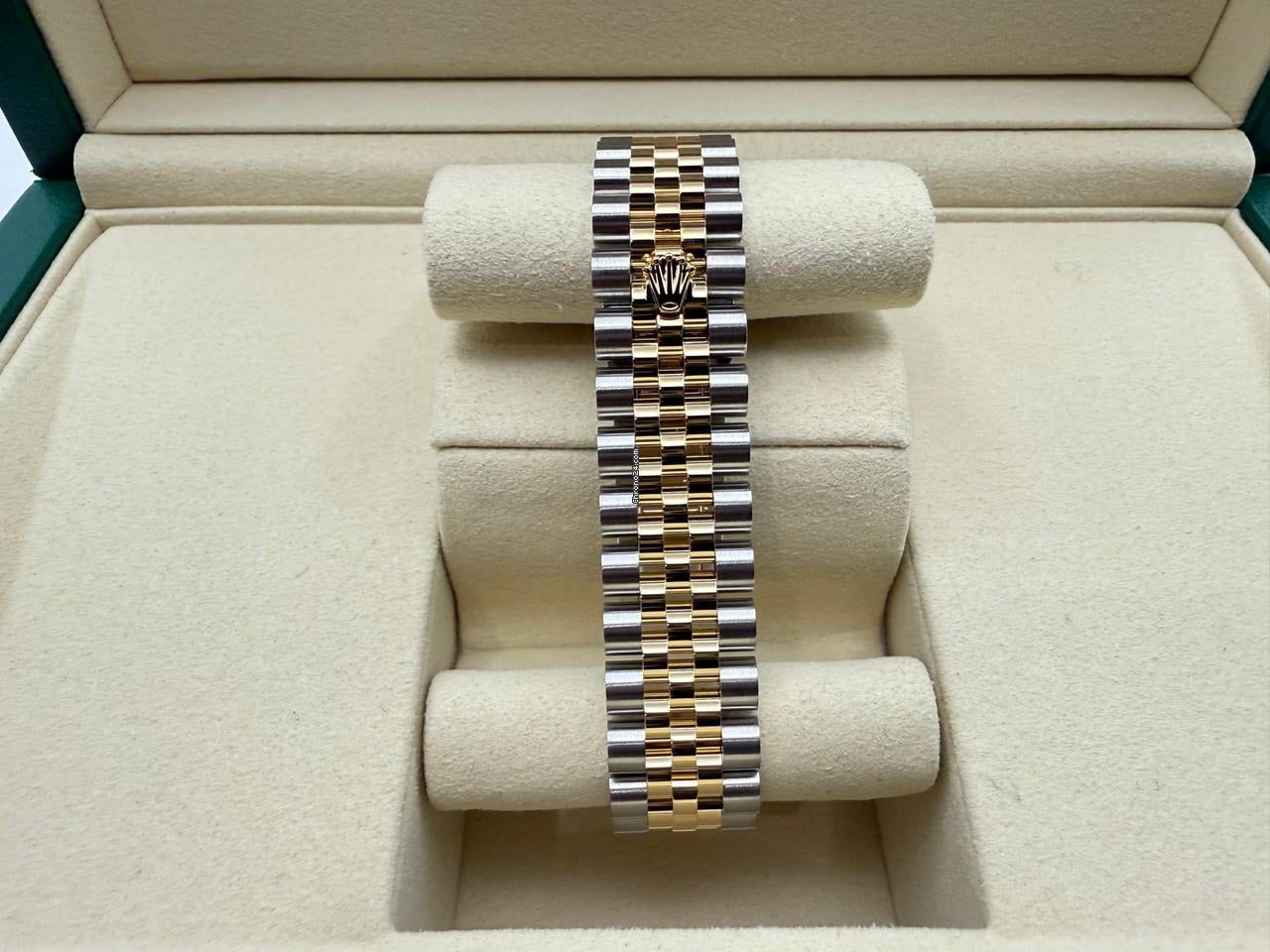 Rolex Datejust 31mm | "Mother of Pearl Wijzerplaat & Diamanten Uurmarkeringing | 18K Geelgoud | Gekartelde Lunette | Jubilee | 278273 - Image 7