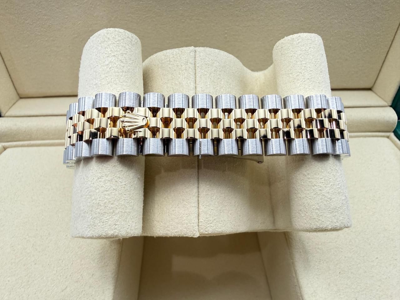 Rolex Datejust 31mm | "Mother of Pearl Wijzerplaat & Diamanten Uurmarkeringing | 18K Geelgoud | Gekartelde Lunette | Jubilee | 278273 - Image 8