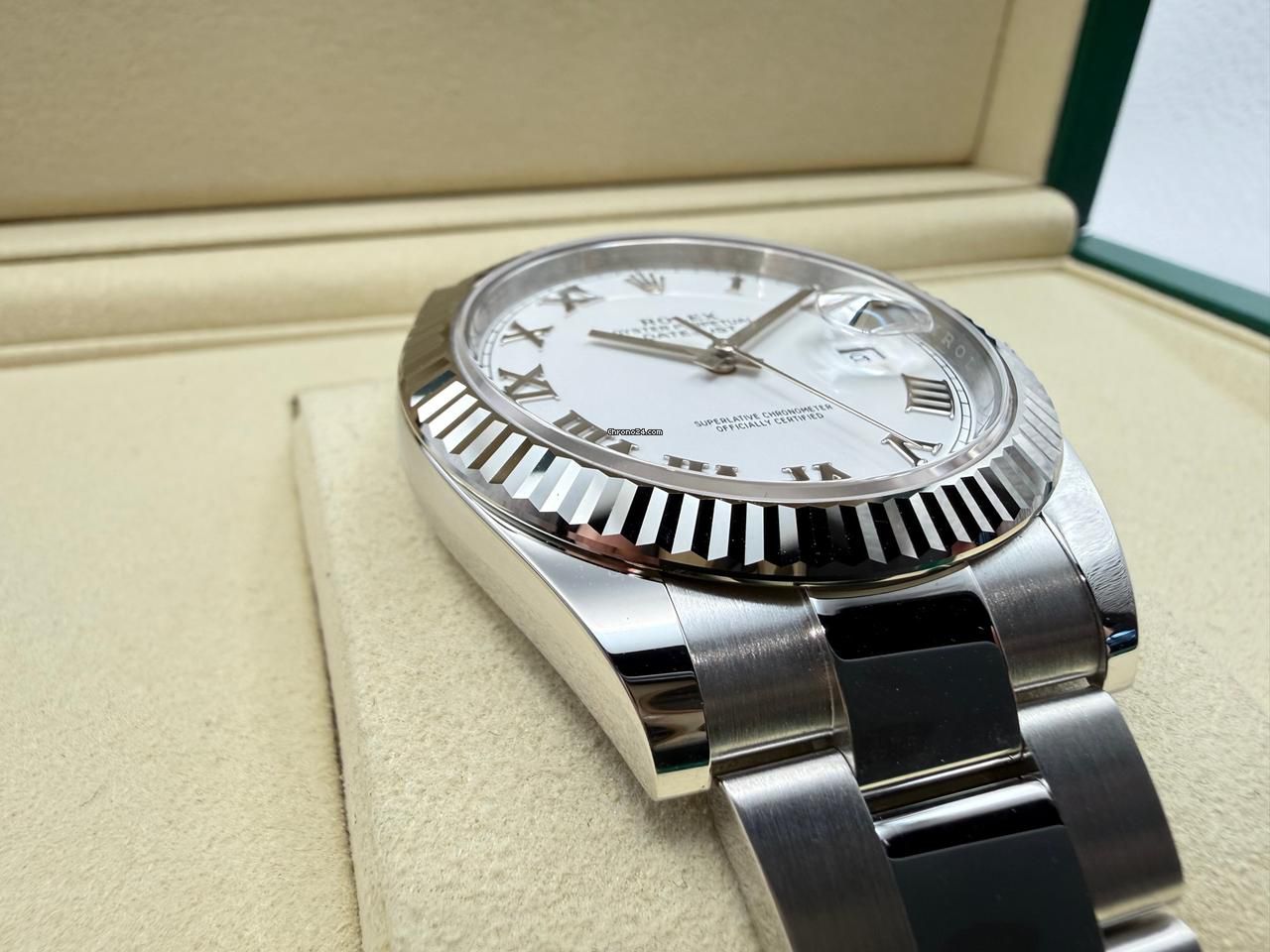 Rolex Datejust 41mm | Witte Wijzerplaat | Romeinse Index | 18K Witgoud | Gekartelde Lunette | Oyster | 126334 - Image 11