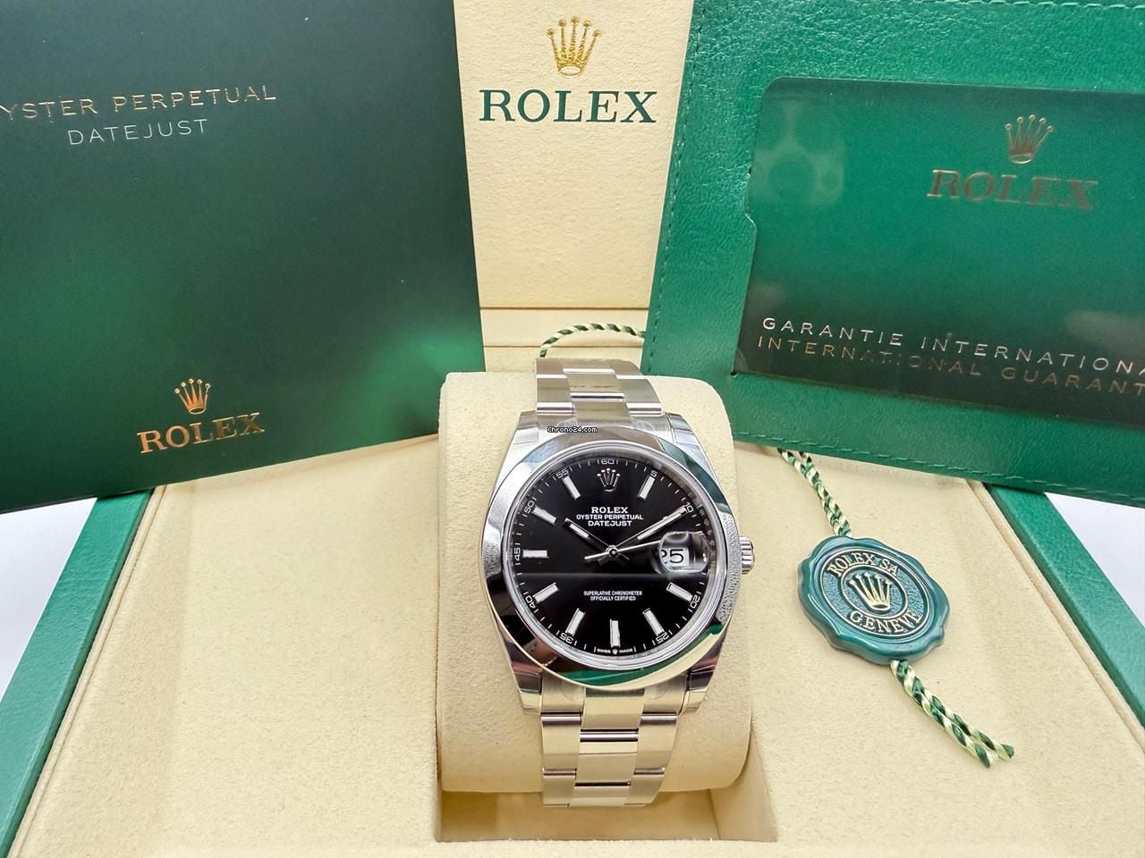 Rolex Datejust 41mm | Zwarte Wijzerplaat | Gladde Lunette | Oyster | 126300 - Image 4